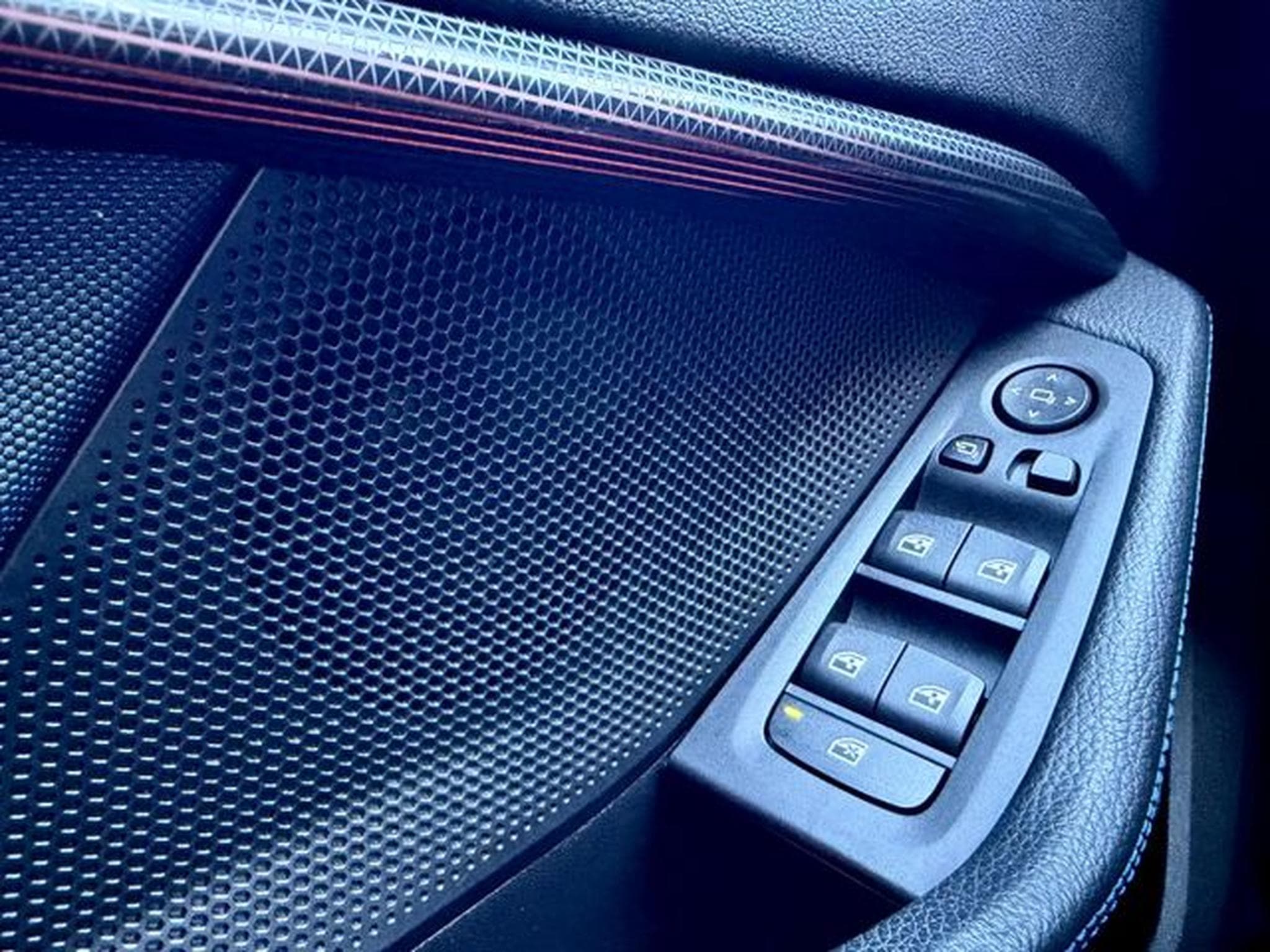 BMW 118 118 d M Sport Paket /PANO/LED/CAM/GARANTIE/ (2020) - Photo 22