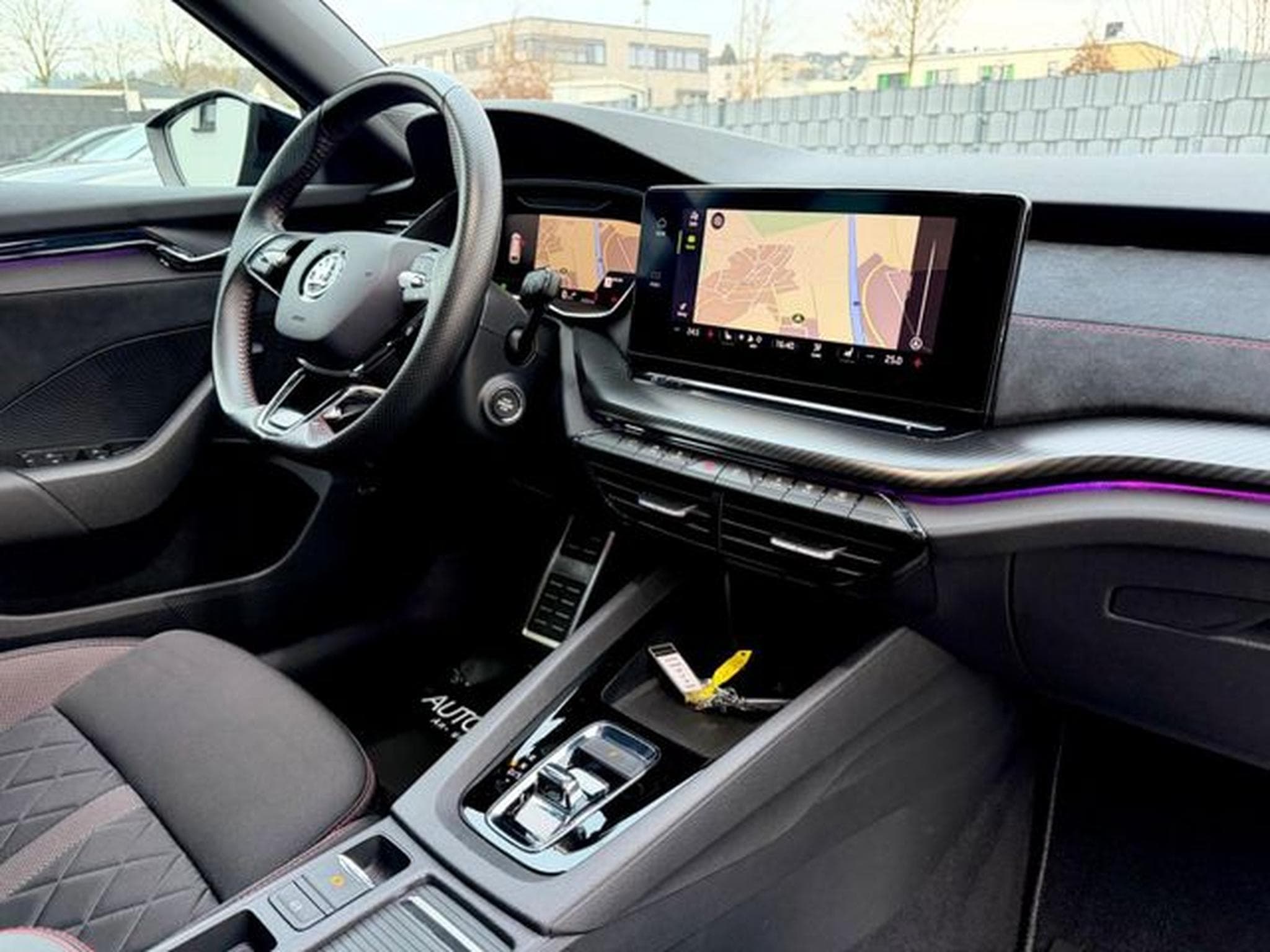 Skoda Octavia Octavia Combi RS 2.0 TDI DSG /LED/ACC/1.HAND/ (2021) - Foto 12