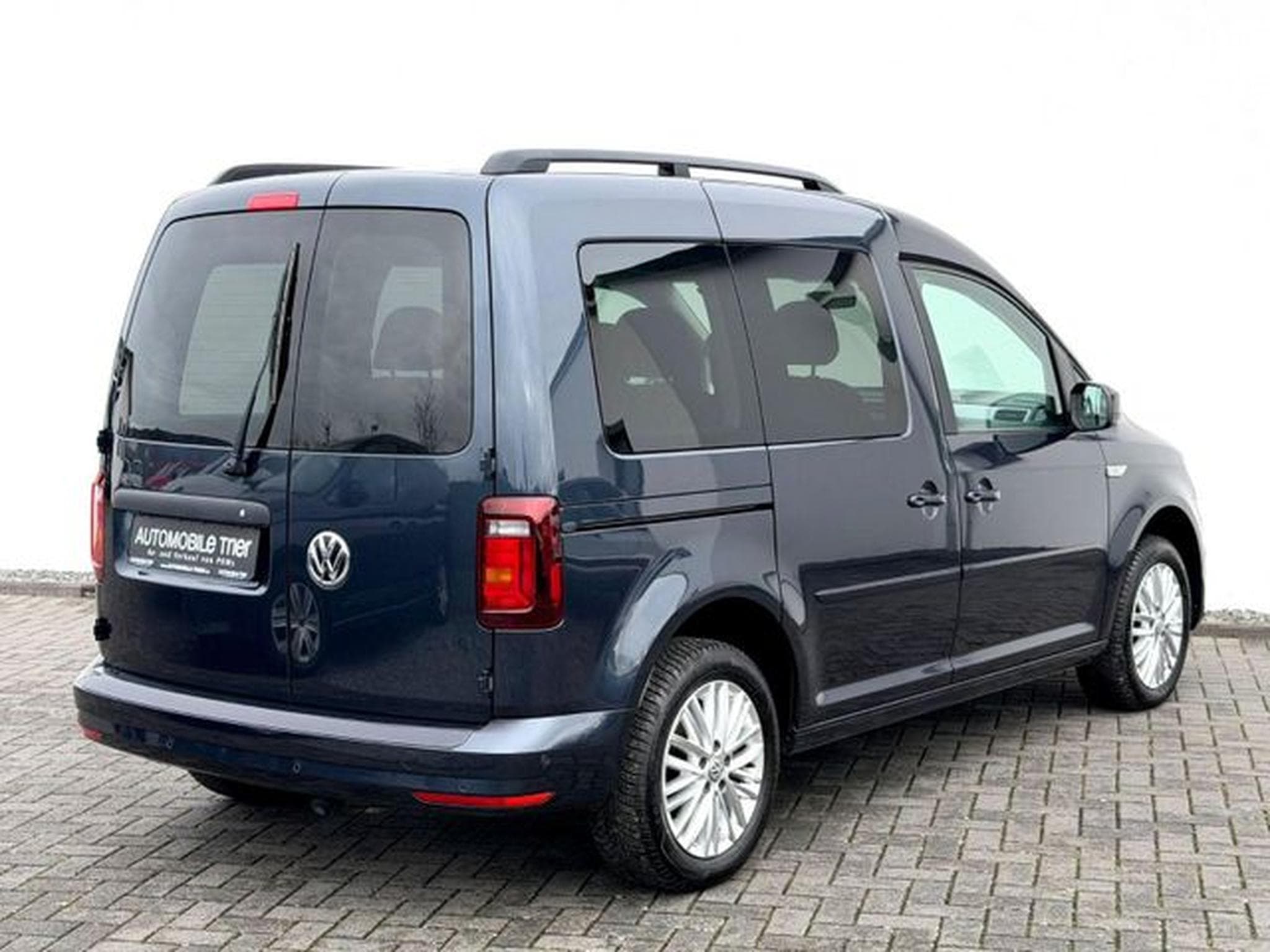 VW Caddy Caddy 1.4 TSI DSG /LED/PDC/SHZ/AHK/GARANTIE (2016) - Foto 5