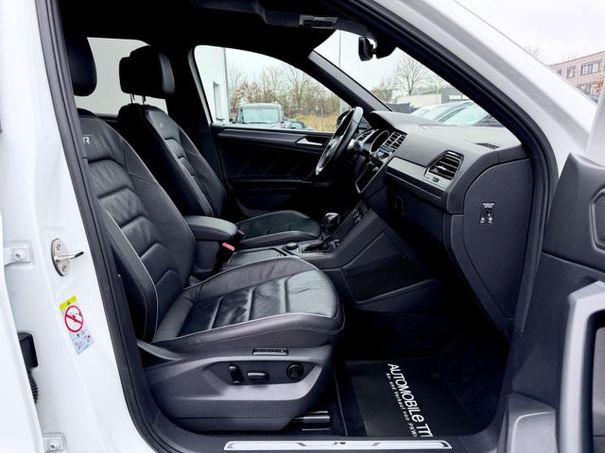 VW Tiguan Tiguan Allspace 3 x R Line 2.0 TSI DSG  4Motion (2020) - Foto 13