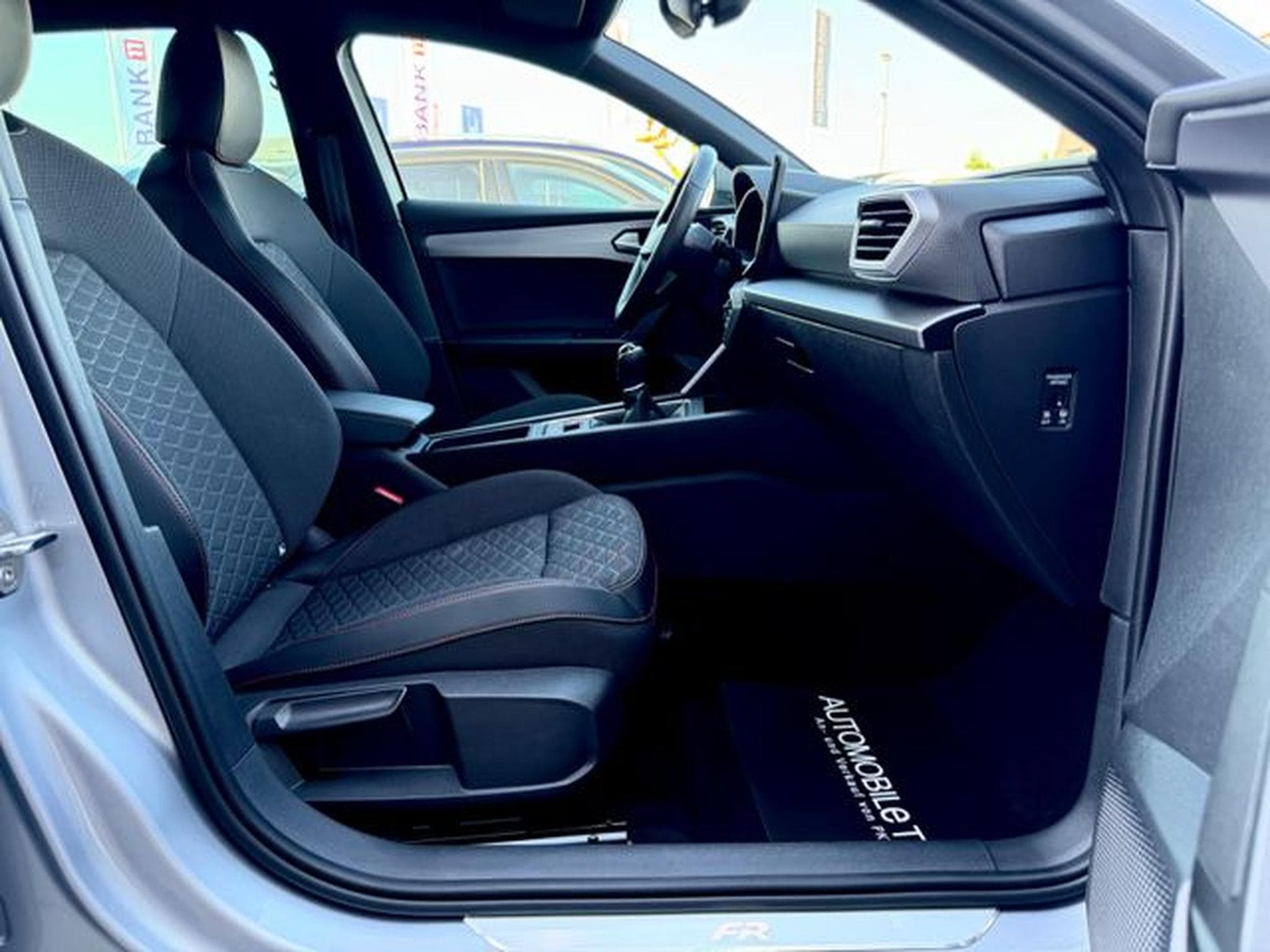 Seat Leon Leon FR 2.0 TDI /NAVI/LED/LHZ/PDC/GARANTIE/ (2022) - Foto 12