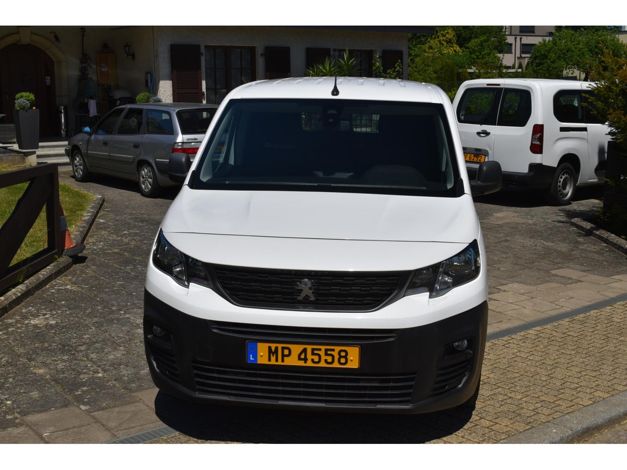 Peugeot Partner 1,6 HDI Airco 3 places (2019) - Foto 2
