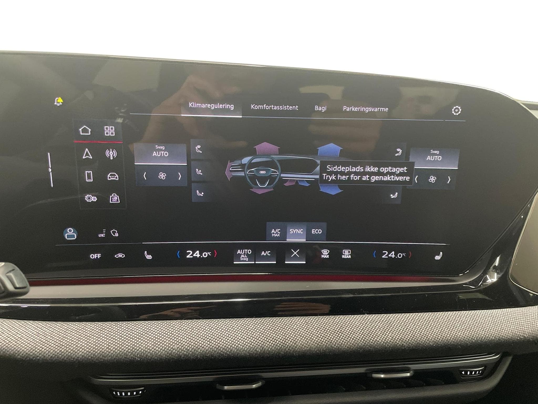 Audi A6 Avant S-Line 2.0 (2025) - Photo 16