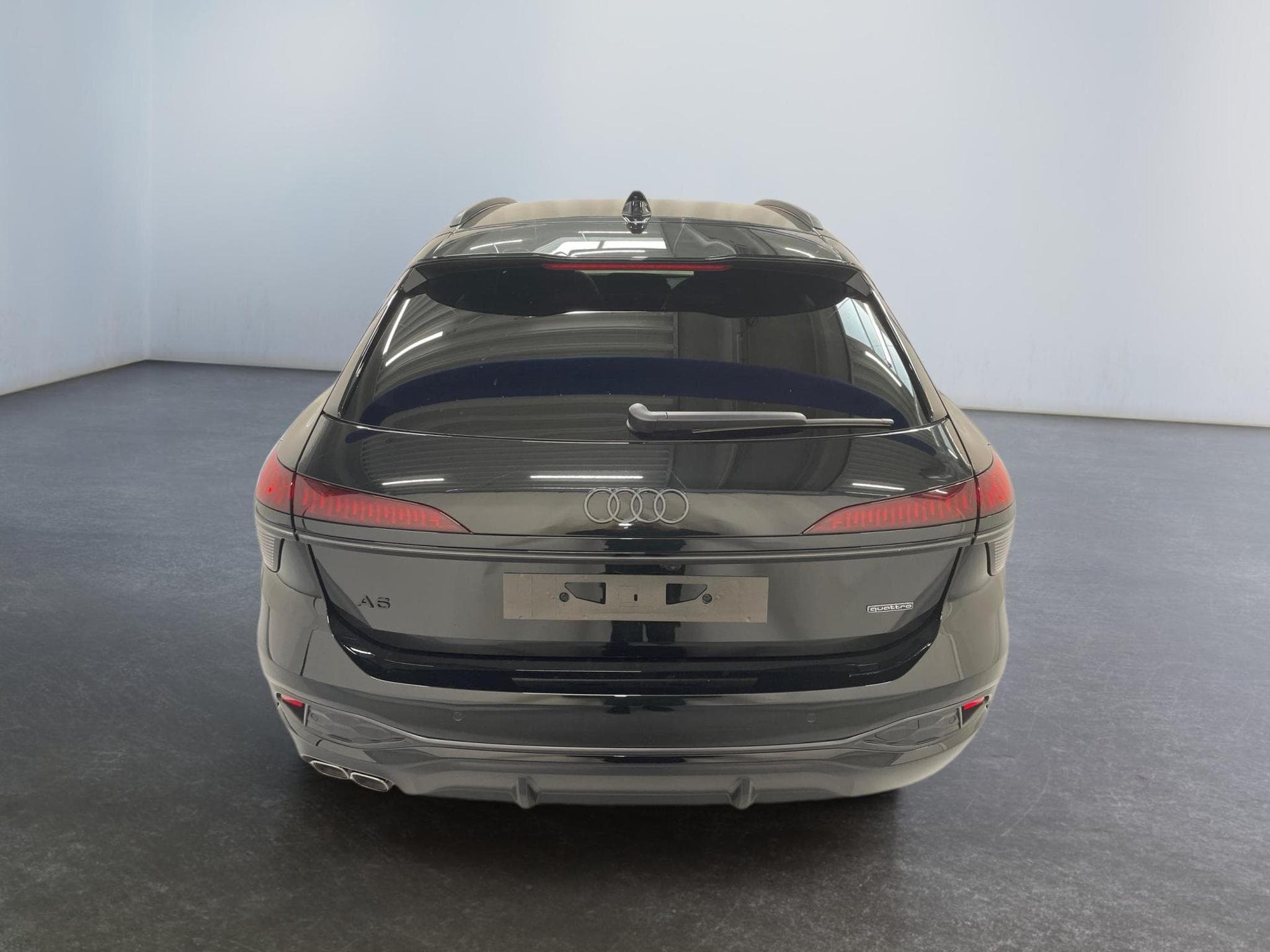 Audi A6 Avant S-Line 2.0 (2025) - Photo 6