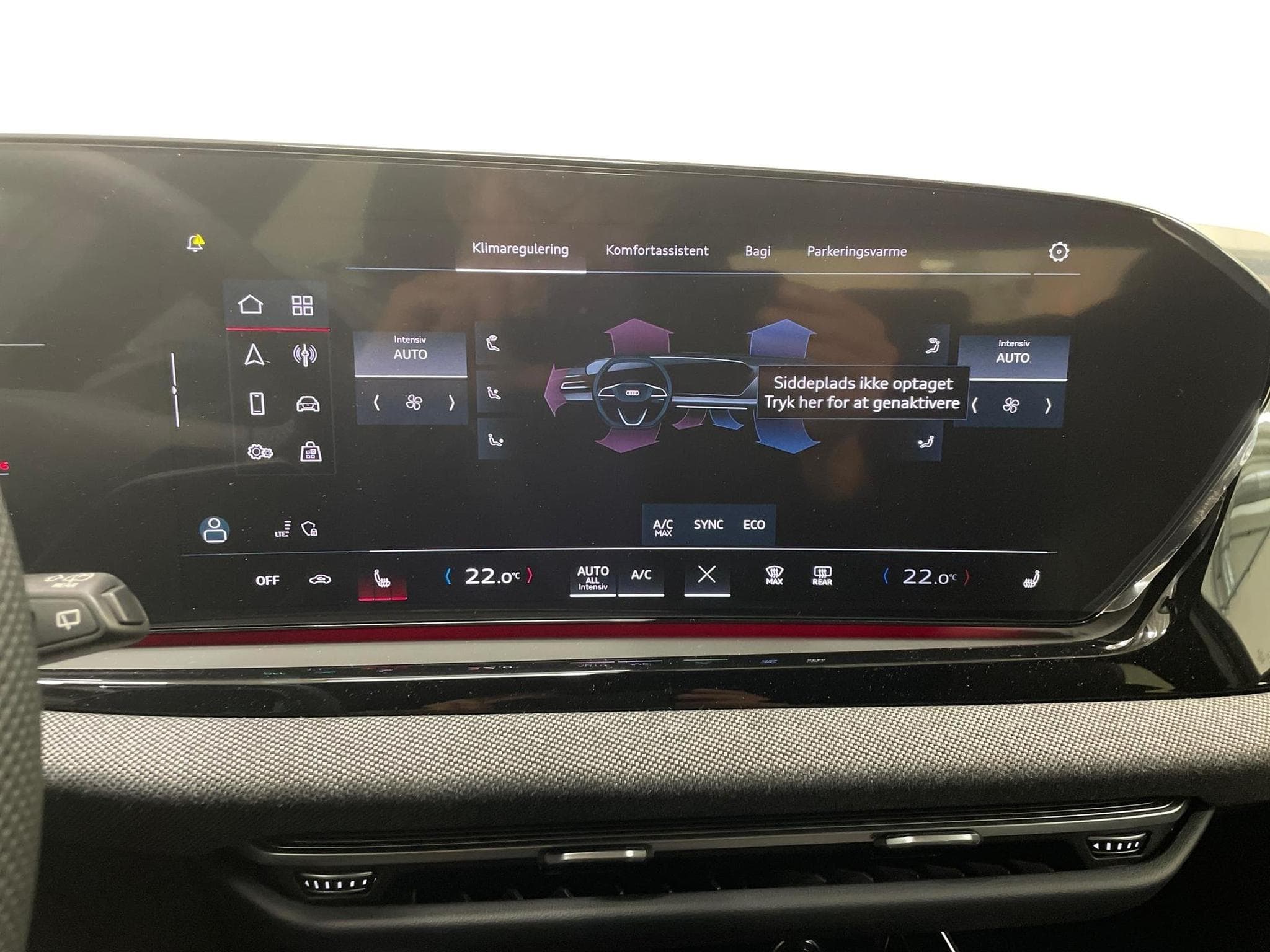 Audi A6 Avant S-Line 2.0 (2025) - Photo 17