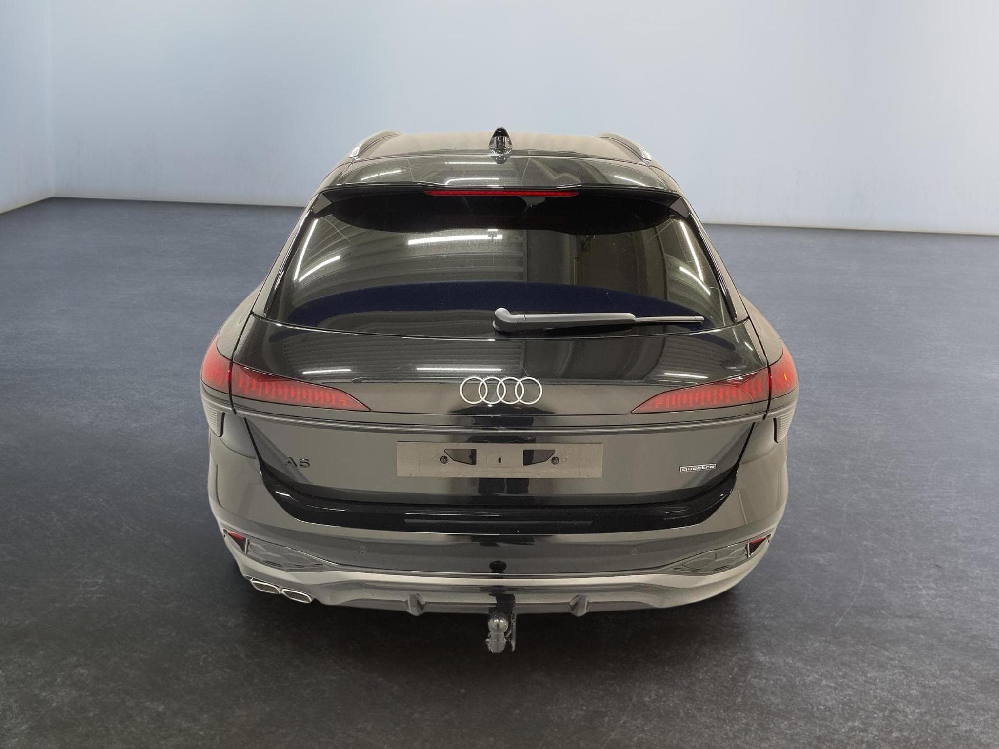 Audi A6 Avant S-Line 2.0 (2025) - Photo 6