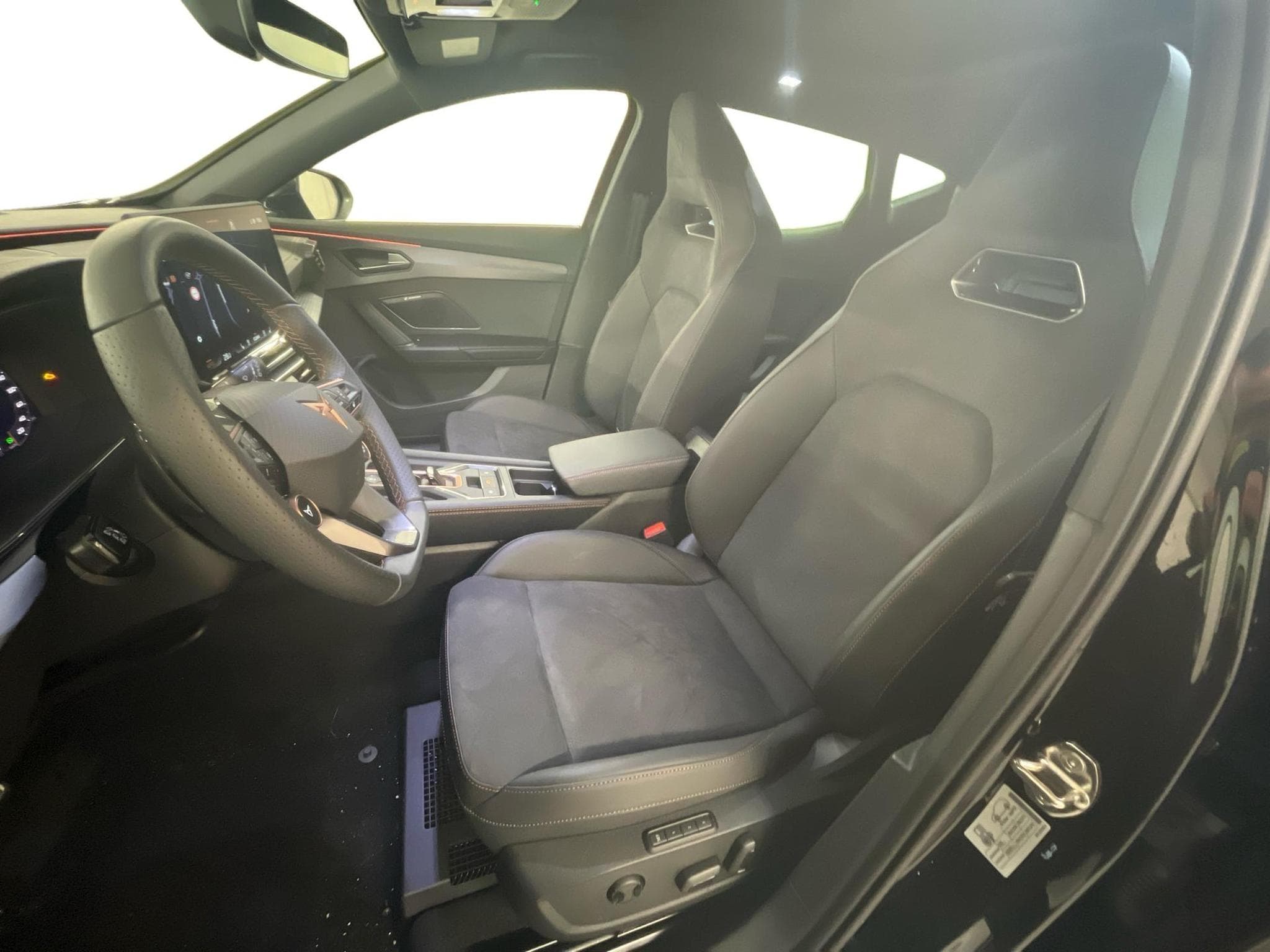 Cupra Formentor VZ (2025) - Photo 18