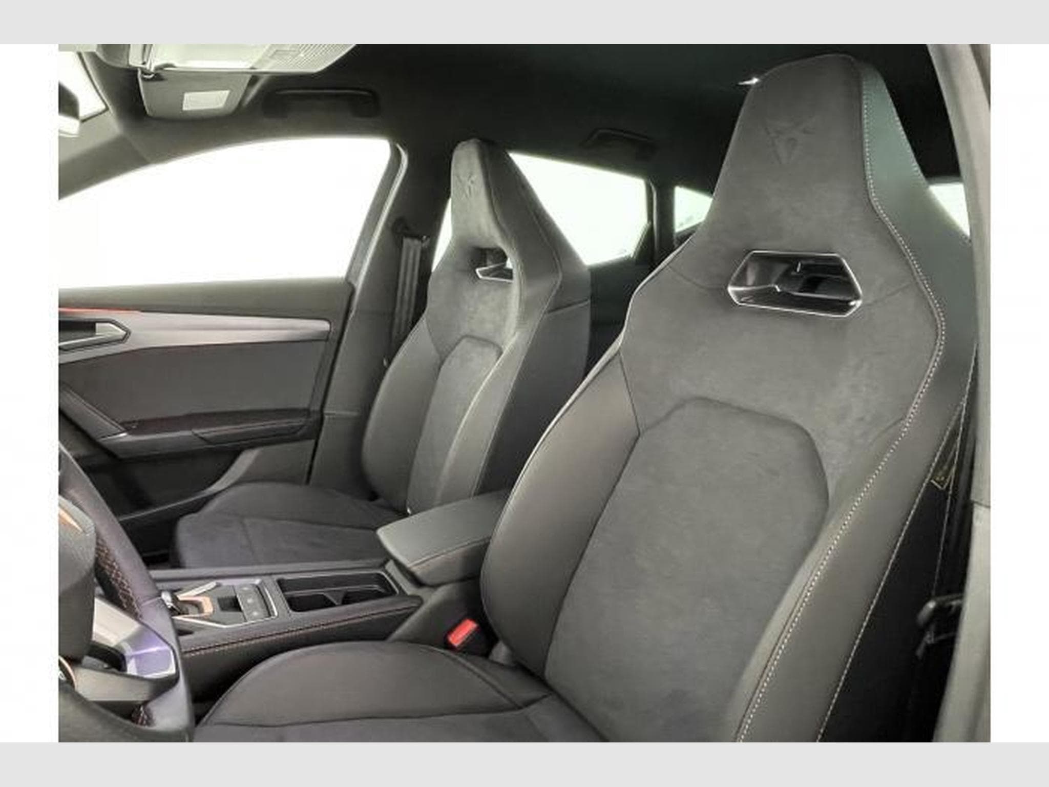 Cupra Formentor VZ (2025) - Photo 12