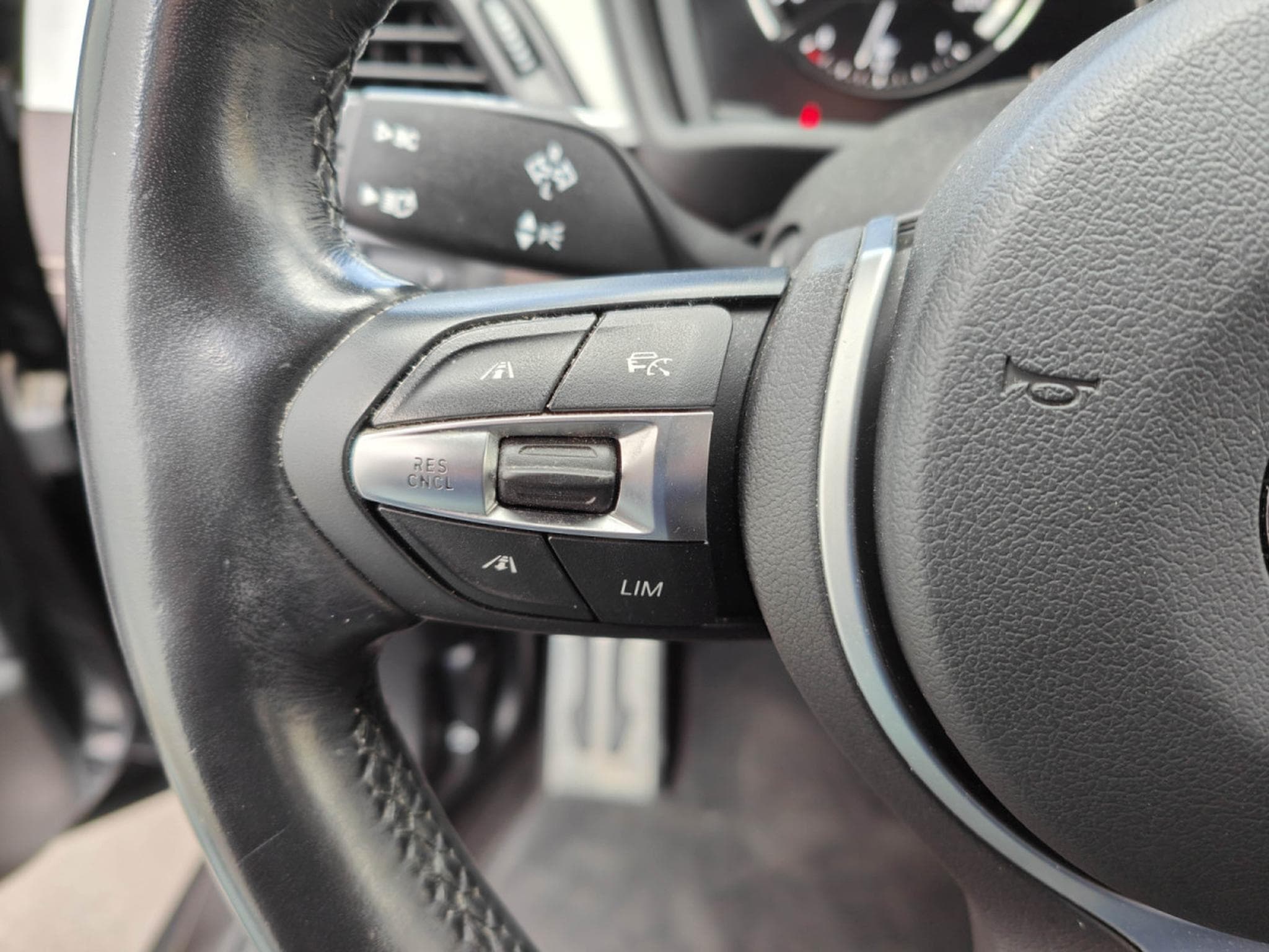 BMW X2 X2 SDRIVE20i PACK M CARPLAY LED CUIR CAMERA (2021) - Photo 17