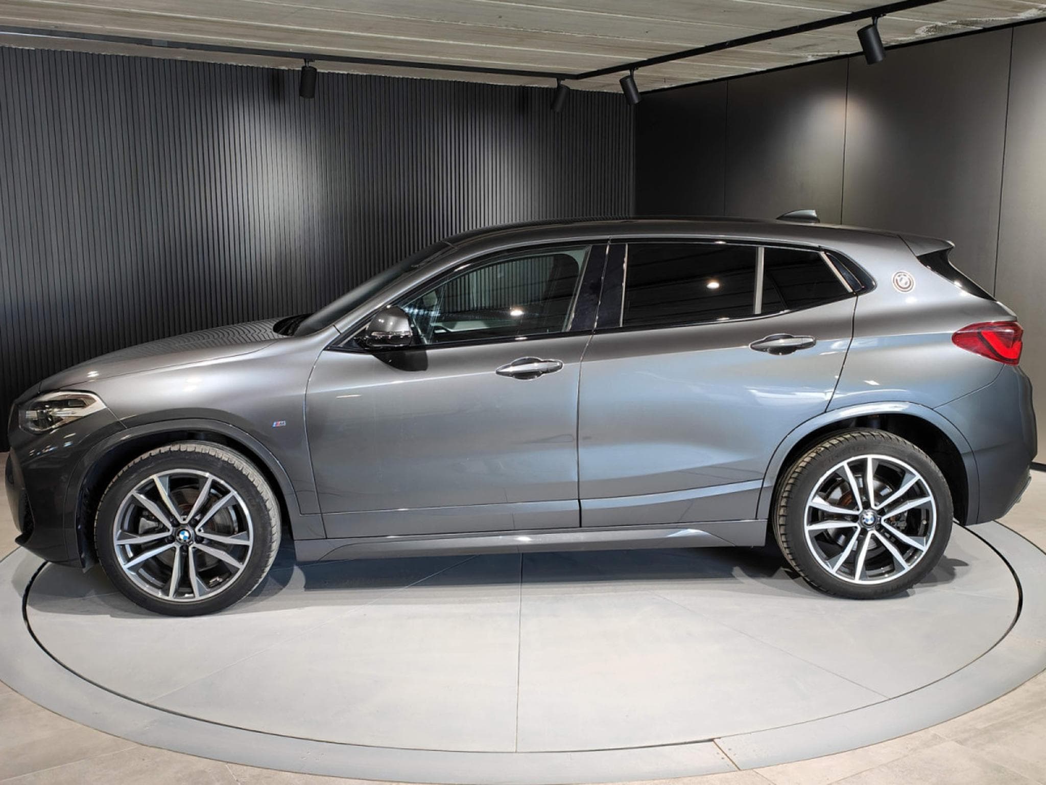 BMW X2 X2 SDRIVE20i PACK M CARPLAY LED CUIR CAMERA (2021) - Photo 5