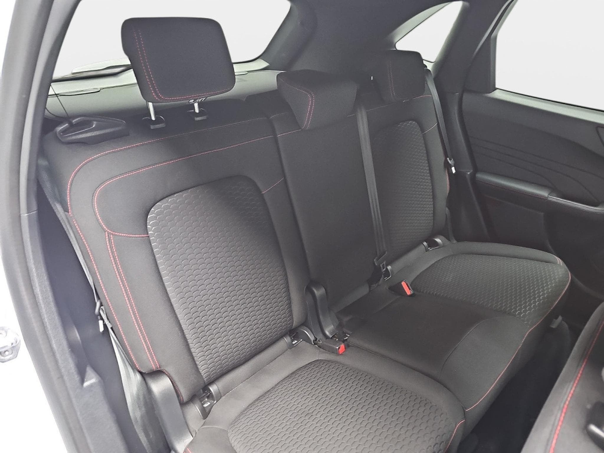 Ford Kuga 1.5 EcoBoost 186 Auto ST-Line (2025) - Foto 16