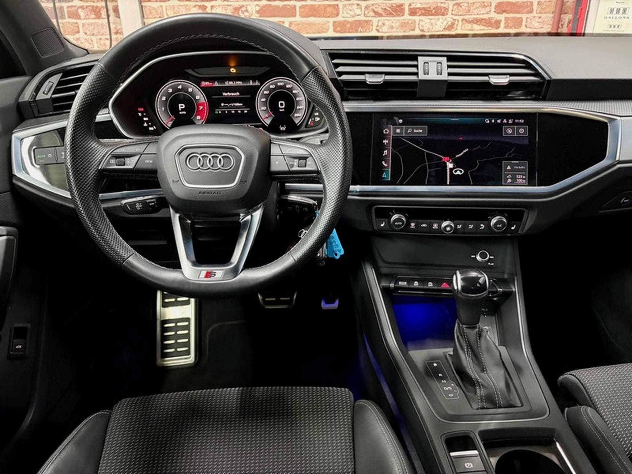 Audi Q3 Q3 Sportback TFSi 150cv Auto S-LINE (2023) - Photo 4