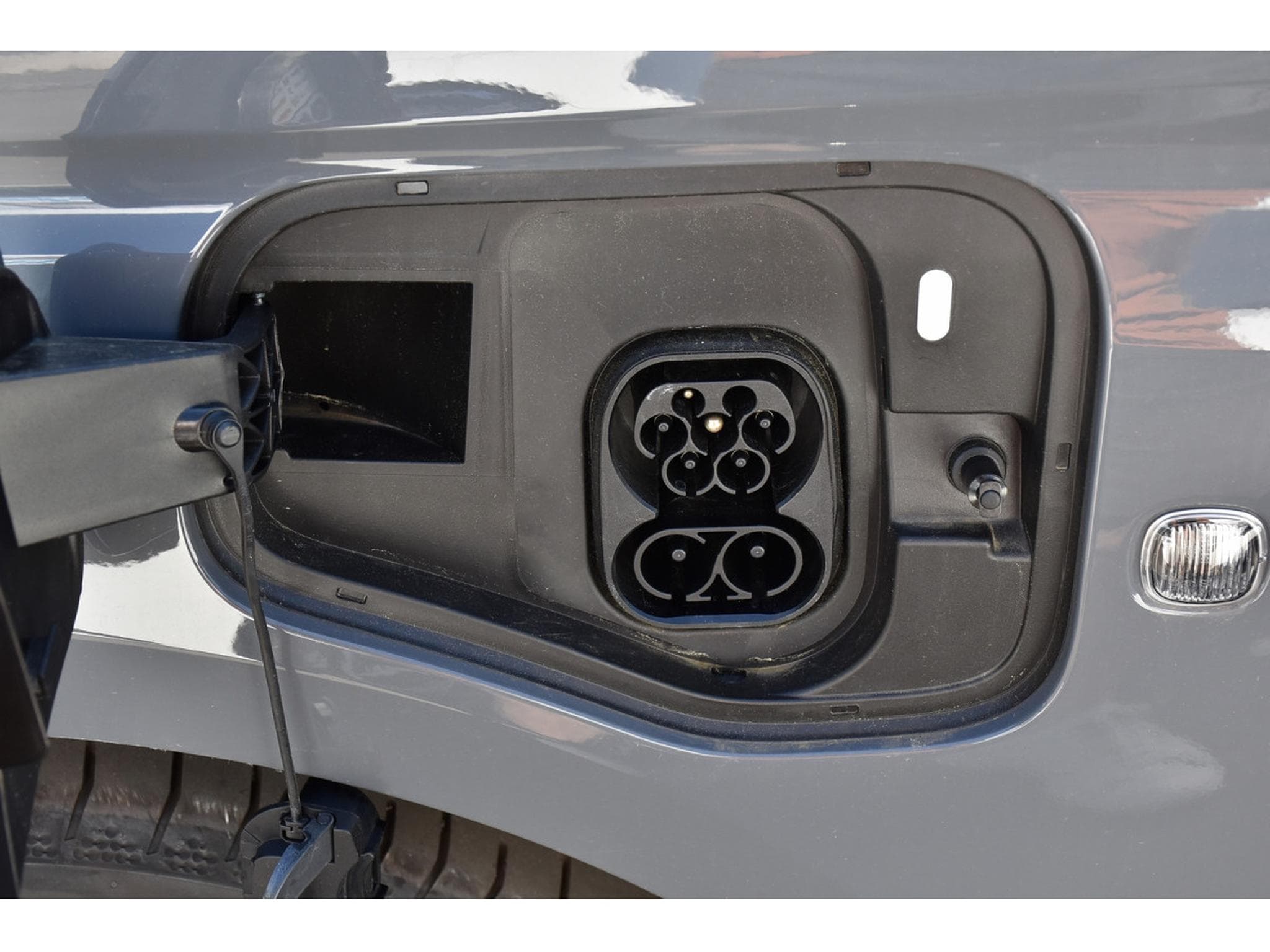 VW Caddy 1.5 TSI eHybrid PHEV Style DSG ACC TRAVEL SIDE ATT RMQ NEUF (2025) - Photo 5