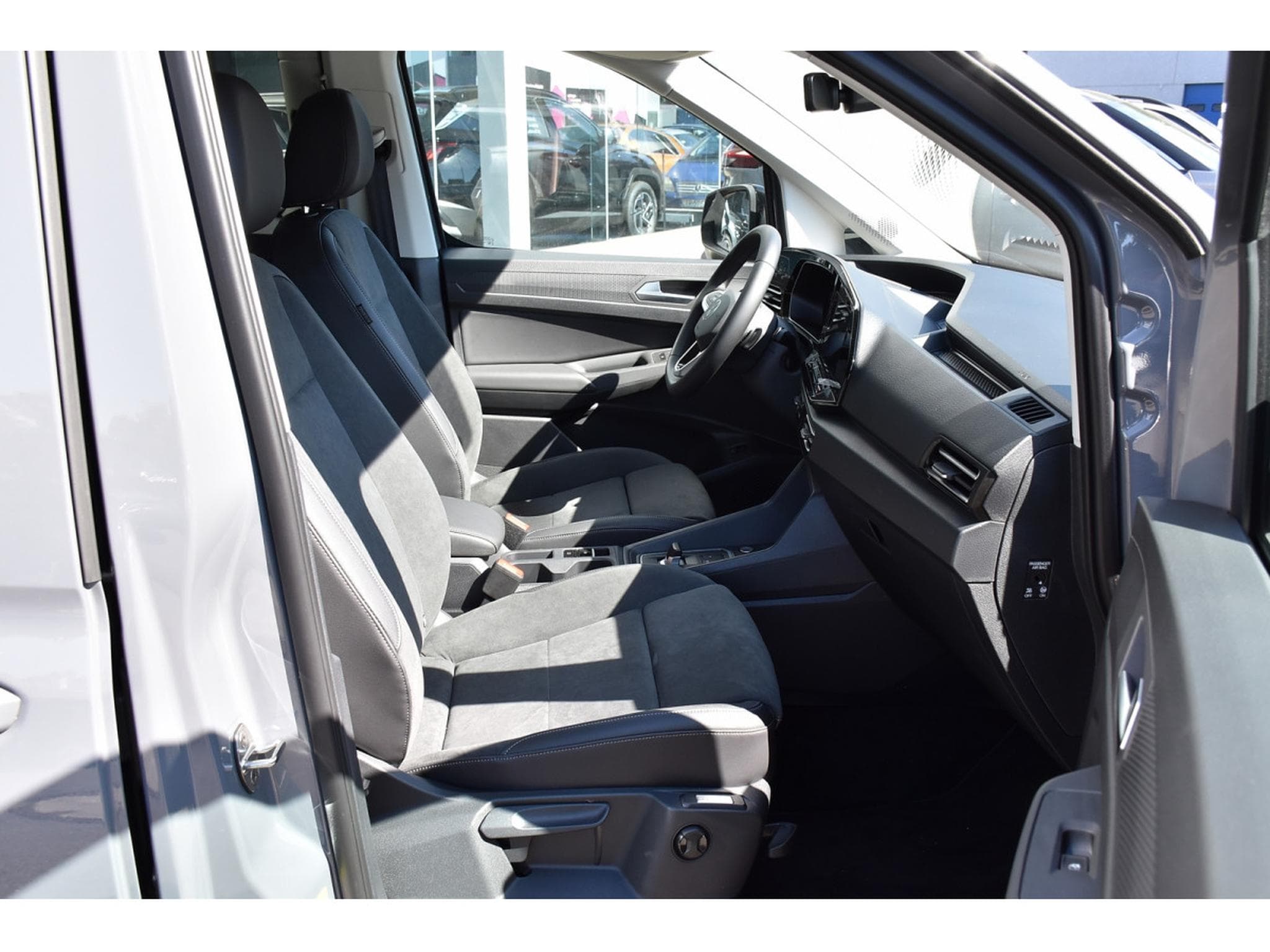 VW Caddy 1.5 TSI eHybrid PHEV Style DSG ACC TRAVEL SIDE ATT RMQ NEUF (2025) - Photo 7