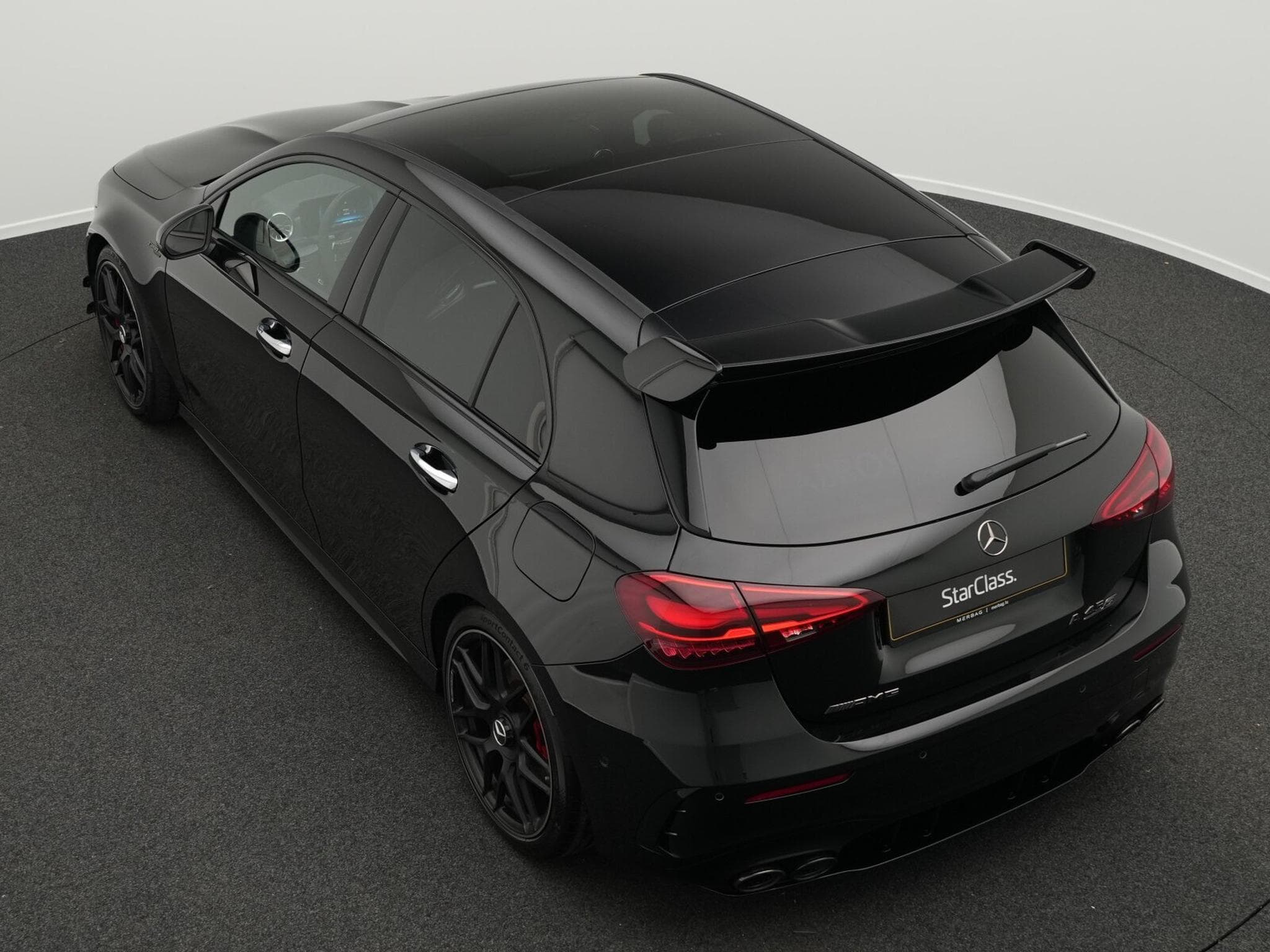 Mercedes A 45 AMG S 4MATIC Multi+Night+Burm+Memo+Aero+19" (2023) - Photo 11