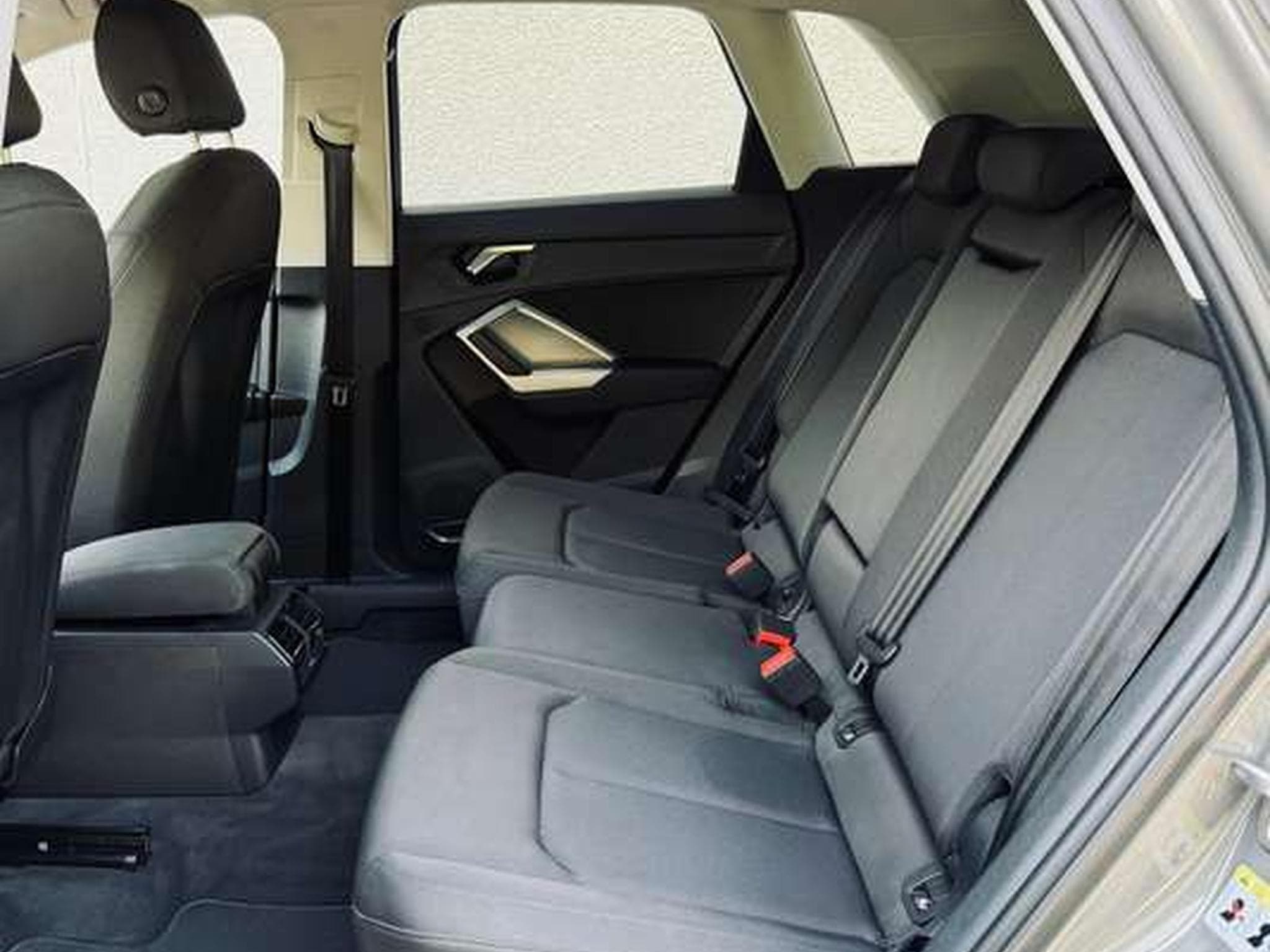 Audi Q3 Q3 35 TFSI S tronic Auto.// 12Mois De Garantie✅✅✅ (2020) - Foto 14