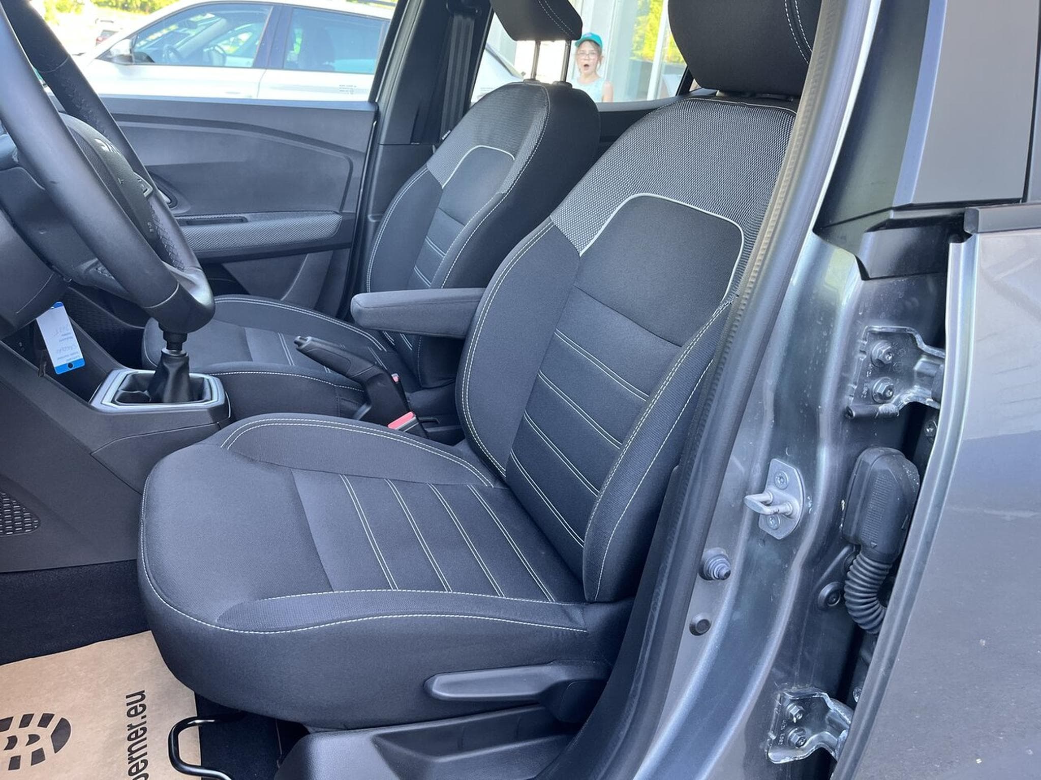 Dacia Sandero EXPRESSION 1.0L 90 CH - CAMERA - GPS - ETC -... (2025) - Foto 11