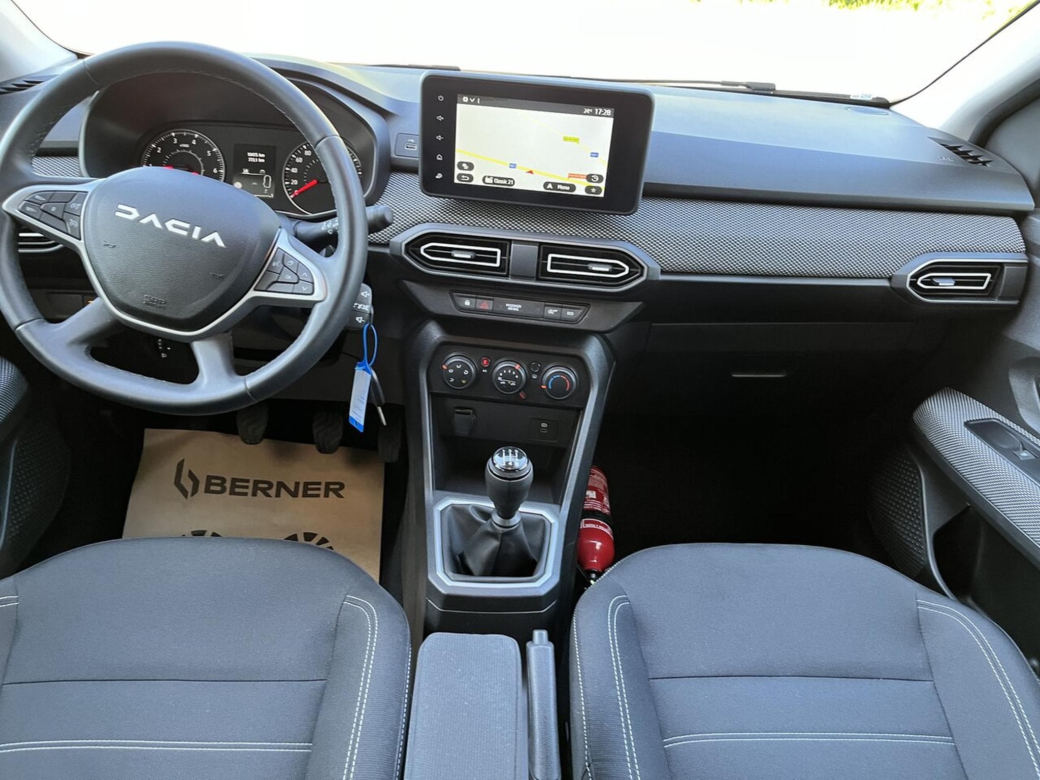 Dacia Sandero EXPRESSION 1.0L 90 CH - CAMERA - GPS - ETC -... (2025) - Foto 12
