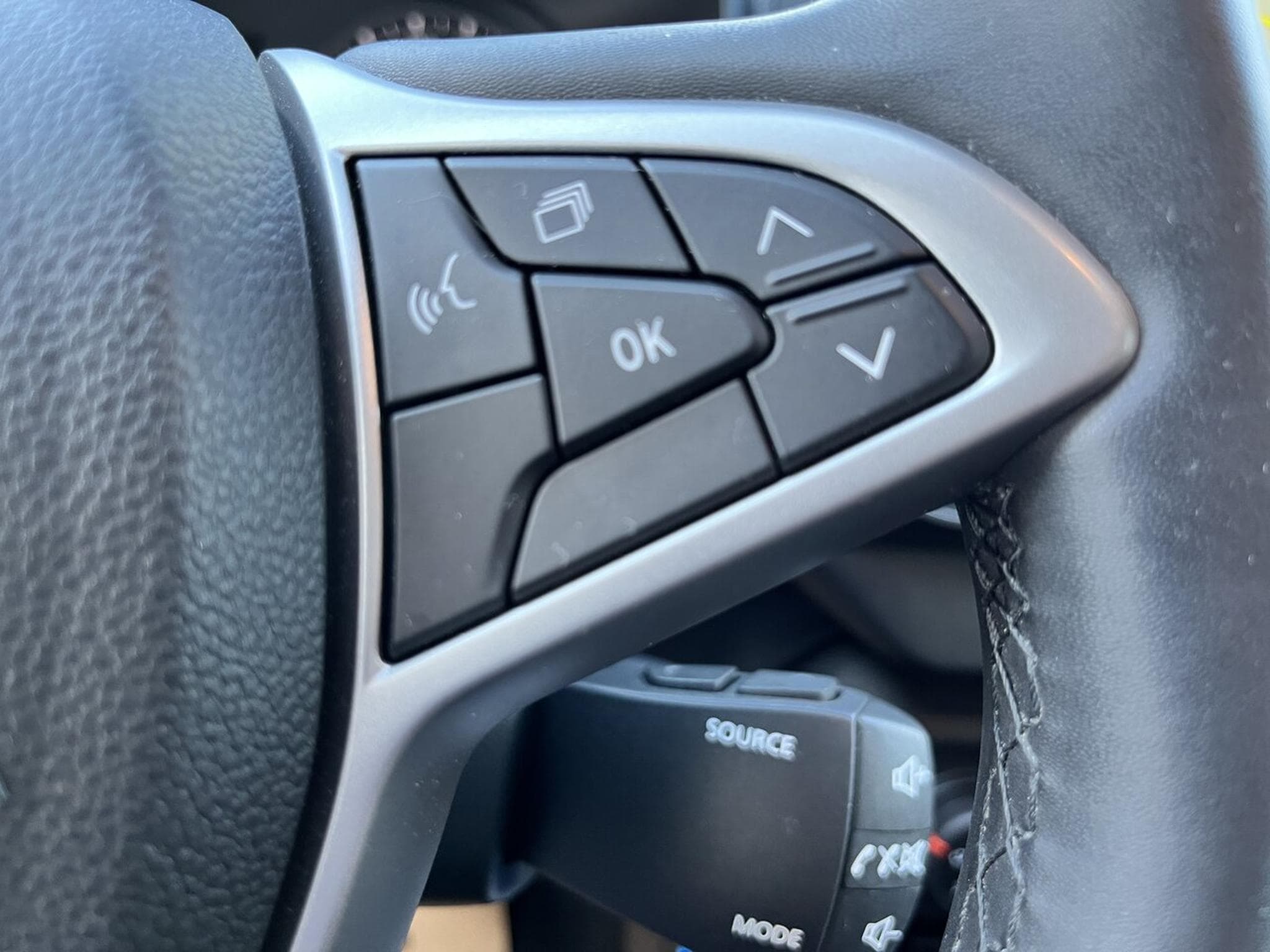 Dacia Sandero EXPRESSION 1.0L 90 CH - CAMERA - GPS - ETC -... (2025) - Foto 14