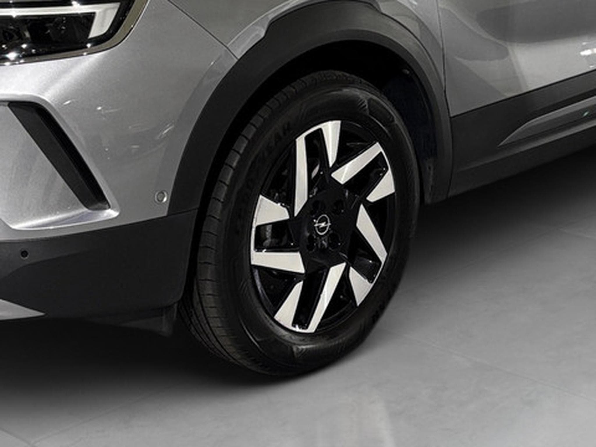 Opel Mokka 1.2 Elegance (2023) - Photo 20