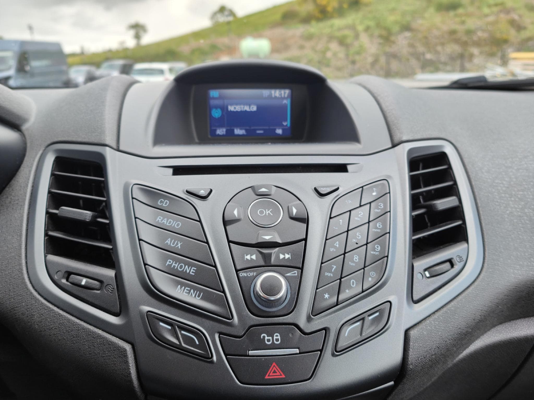 Ford Fiesta 1.0 ECOBOOST 5 PORTES CLIM BLUETOOTH (2016) - Photo 15