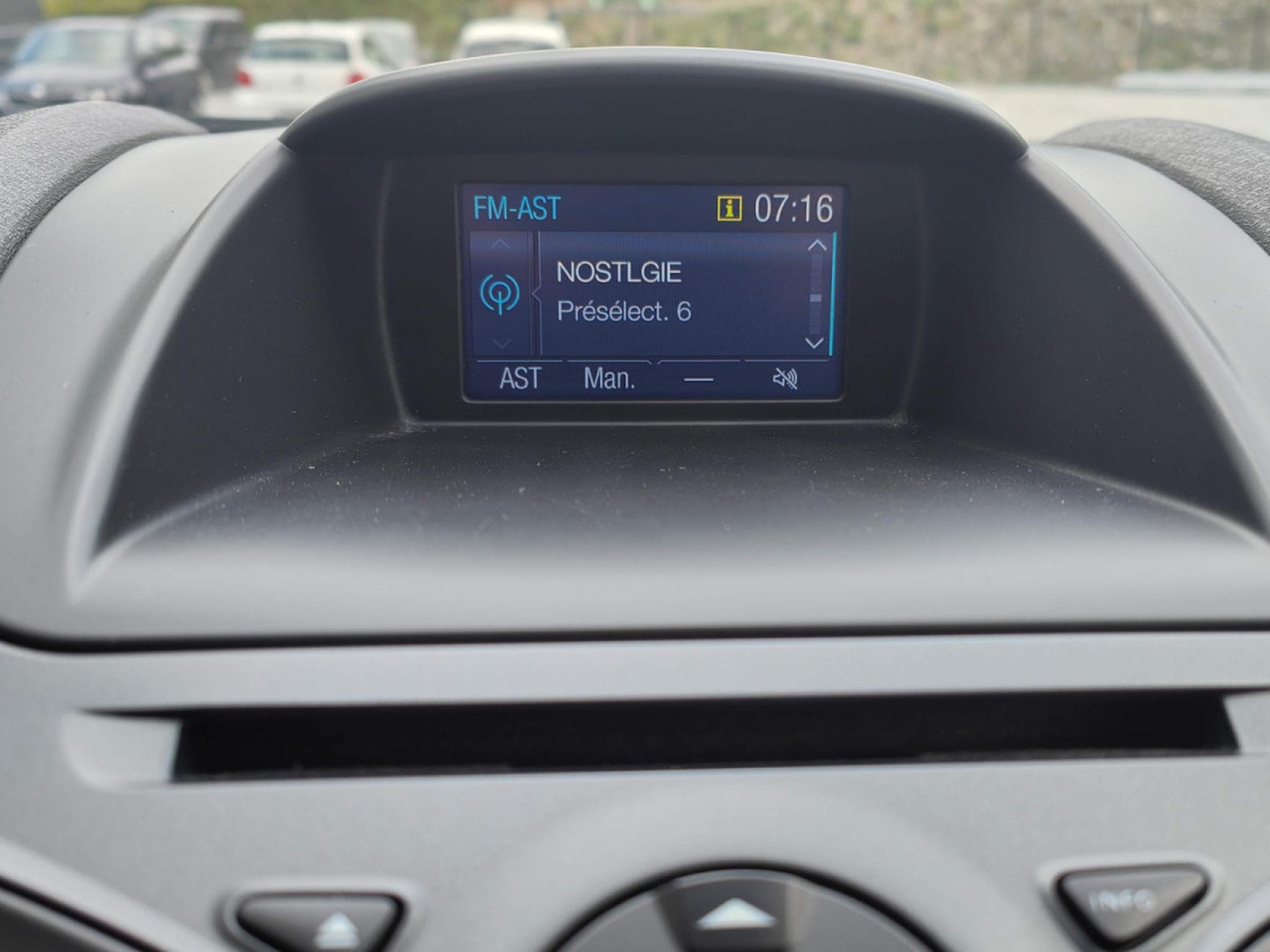 Ford Fiesta 1.5 TDCI 5 PORTES CLIM BLUETOOTH (2016) - Photo 24