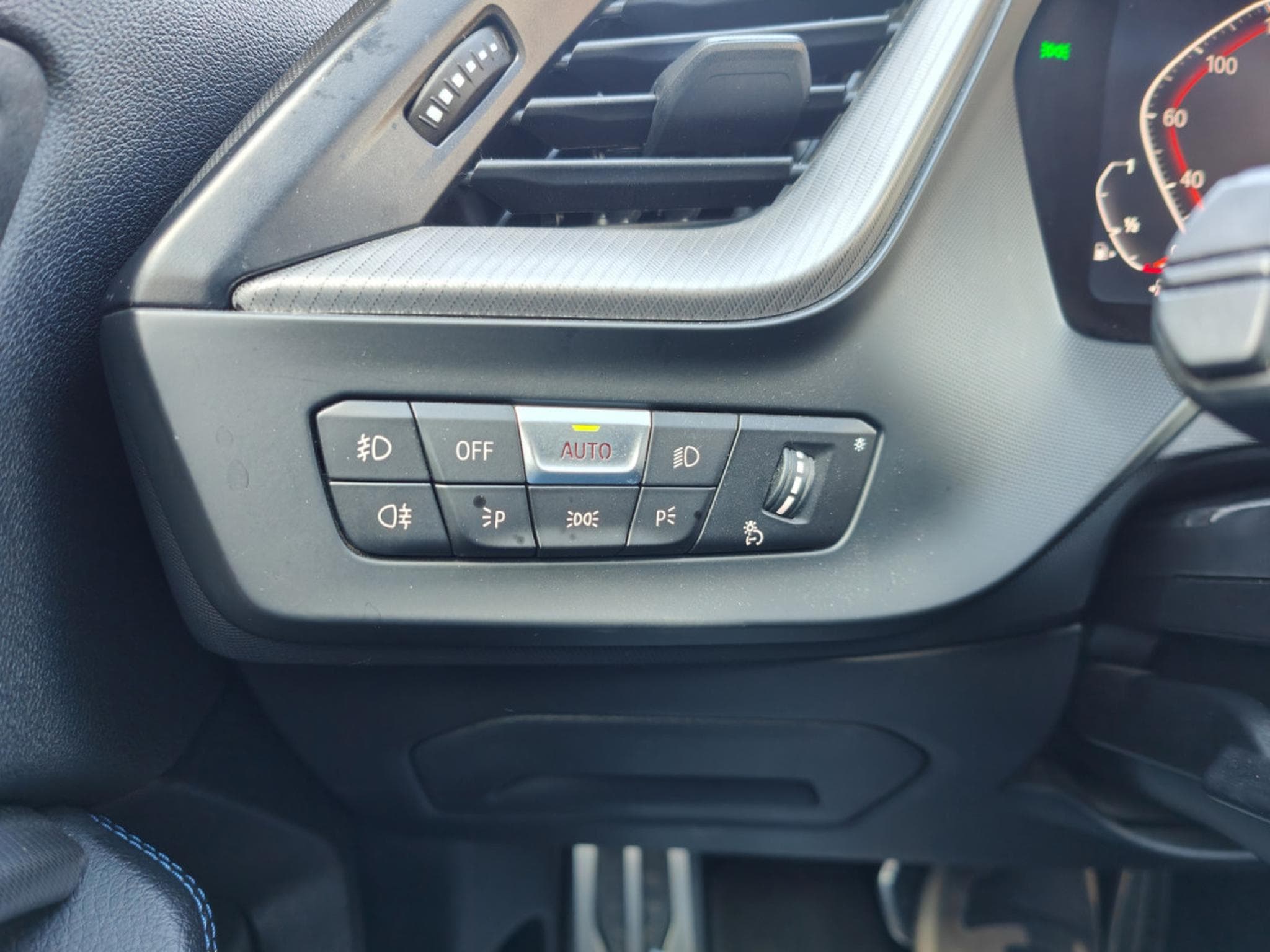 BMW 218 218iA PACK M GPS CARPLAY BLUETOOTH PHARES LED (2020) - Foto 22