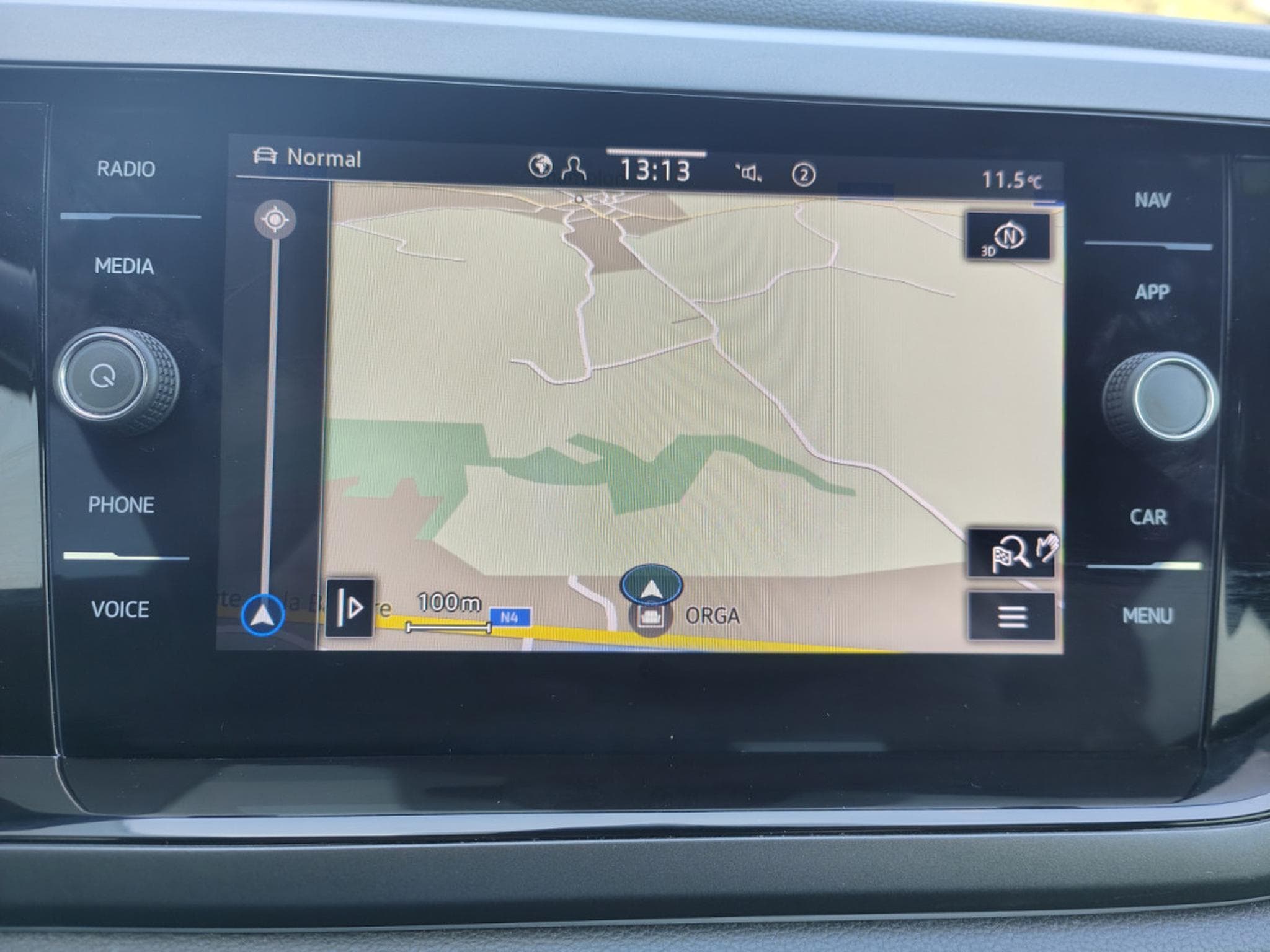 VW Taigo 1.0 TSI DSG R-LINE CARPLAY CAMERA LED GPS (2023) - Photo 16