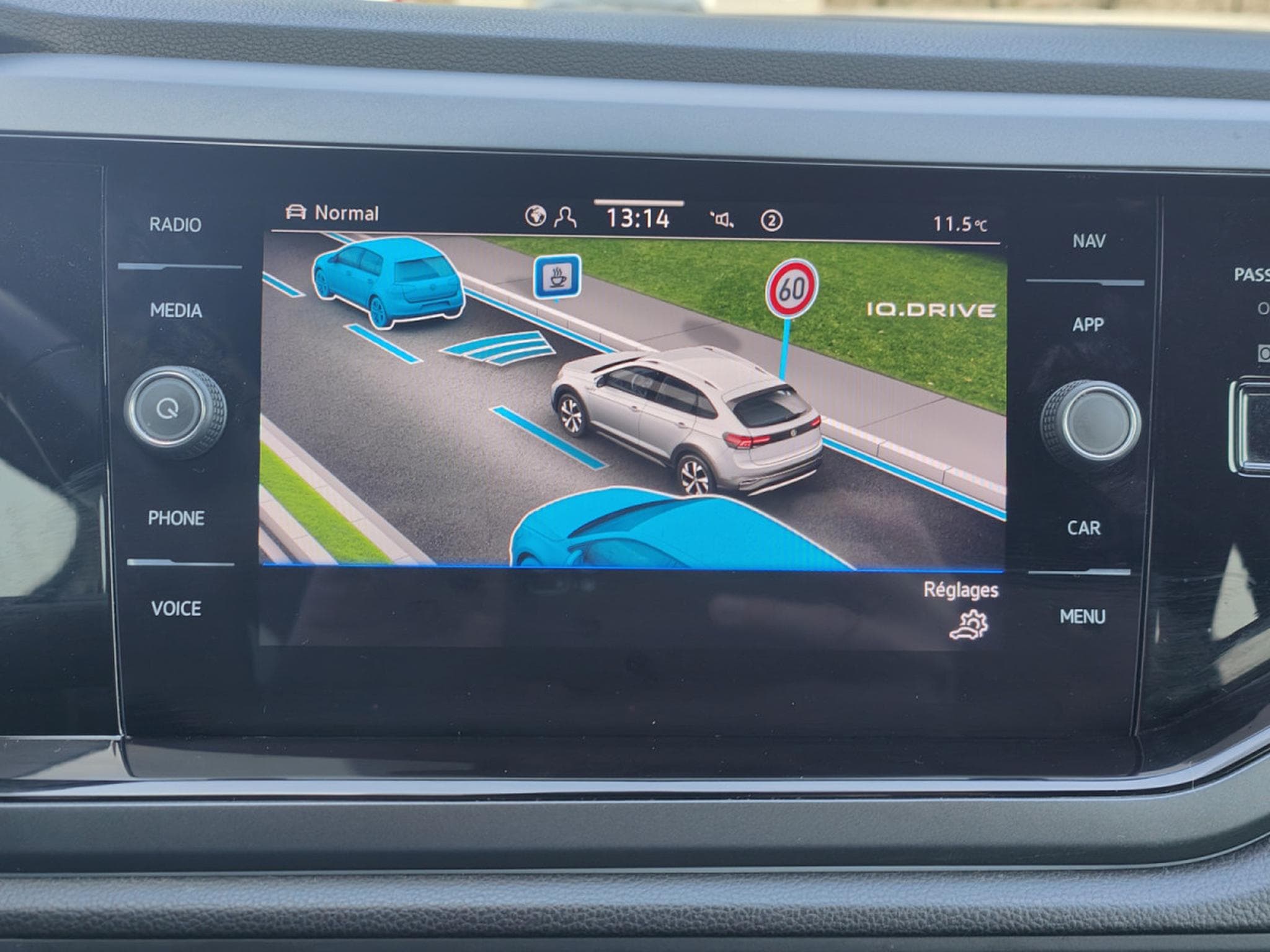 VW Taigo 1.0 TSI DSG R-LINE CARPLAY CAMERA LED GPS (2023) - Photo 21