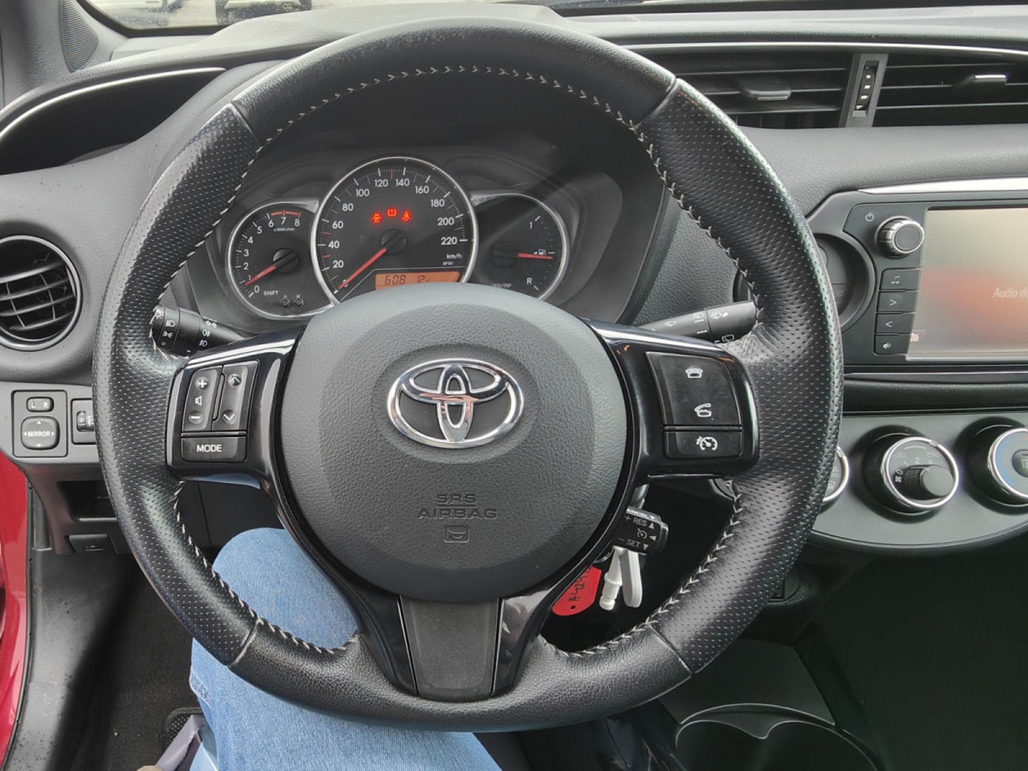 Toyota Yaris 1.3 VVT-I GPS BLUETOOTH CLIMATISATION CAMERA (2017) - Photo 20