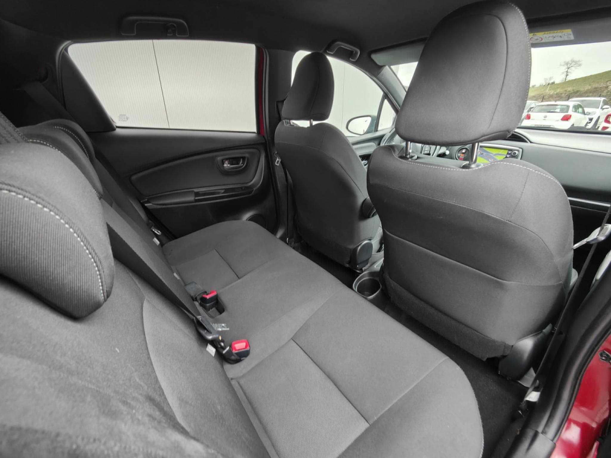 Toyota Yaris 1.3 VVT-I GPS BLUETOOTH CLIMATISATION CAMERA (2017) - Photo 8
