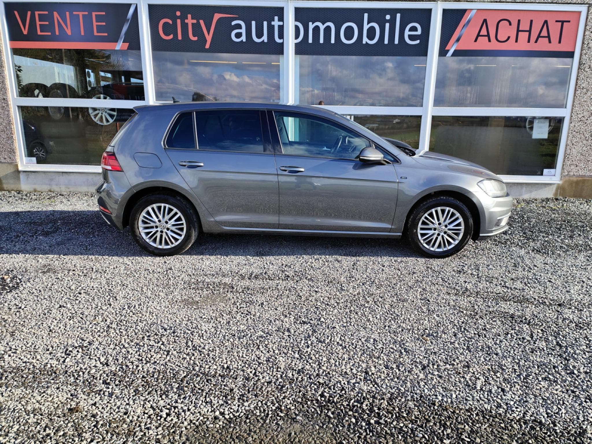 VW Golf 1.0 TSI JOIN GPS CARPLAY CAMERA APS AV/ARR (2018) - Photo 2