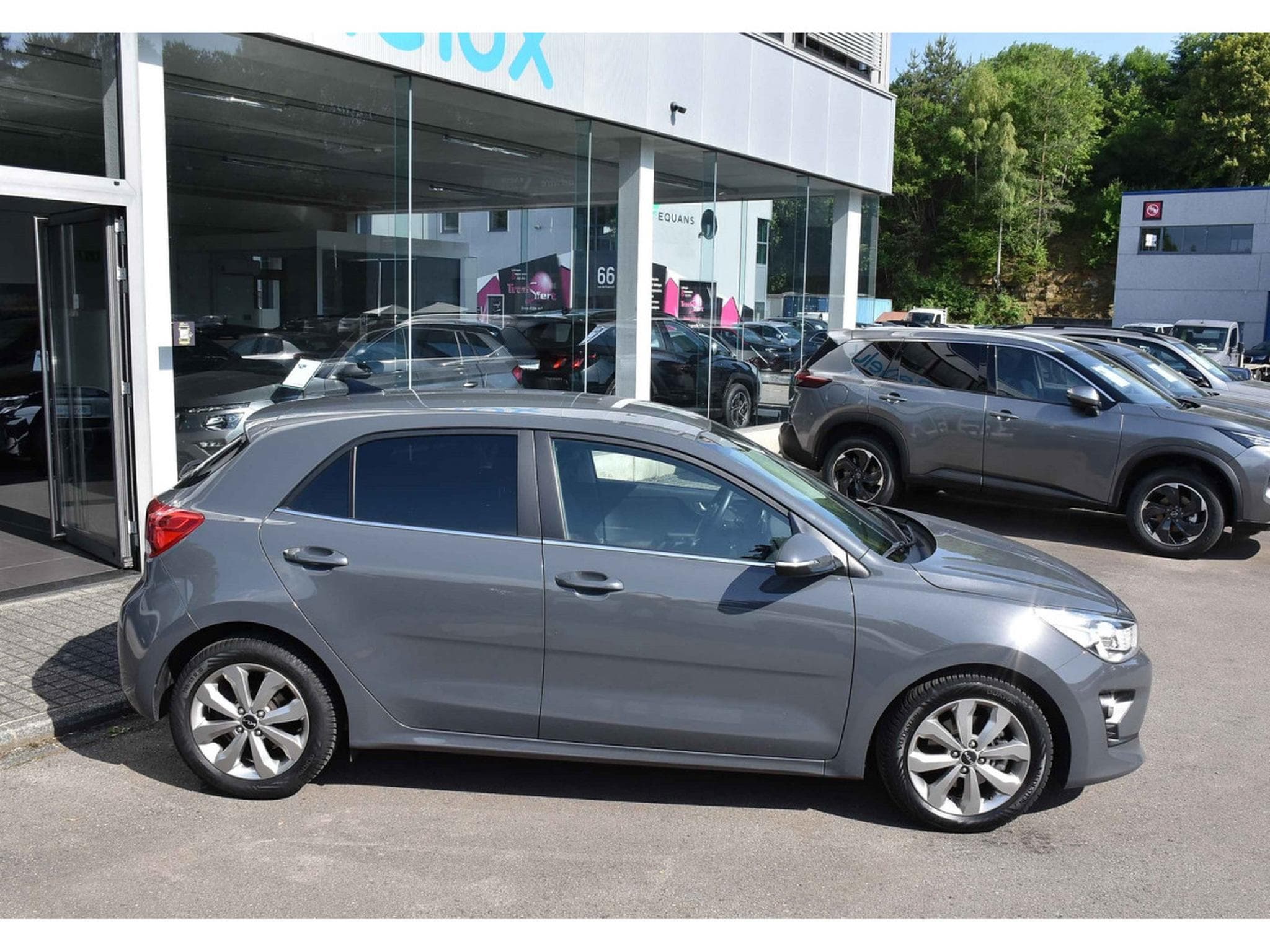 Kia Rio 1.0T 100pk/cv 7-DCT PULSE GPS CAM 1° MAIN (2023) - Foto 3