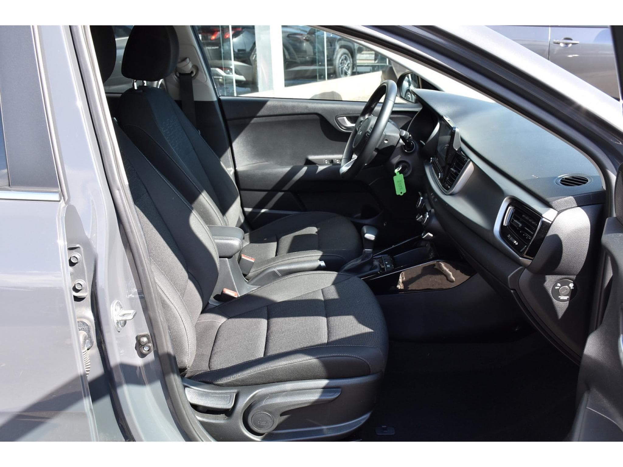 Kia Rio 1.0T 100pk/cv 7-DCT PULSE GPS CAM 1° MAIN (2023) - Foto 7