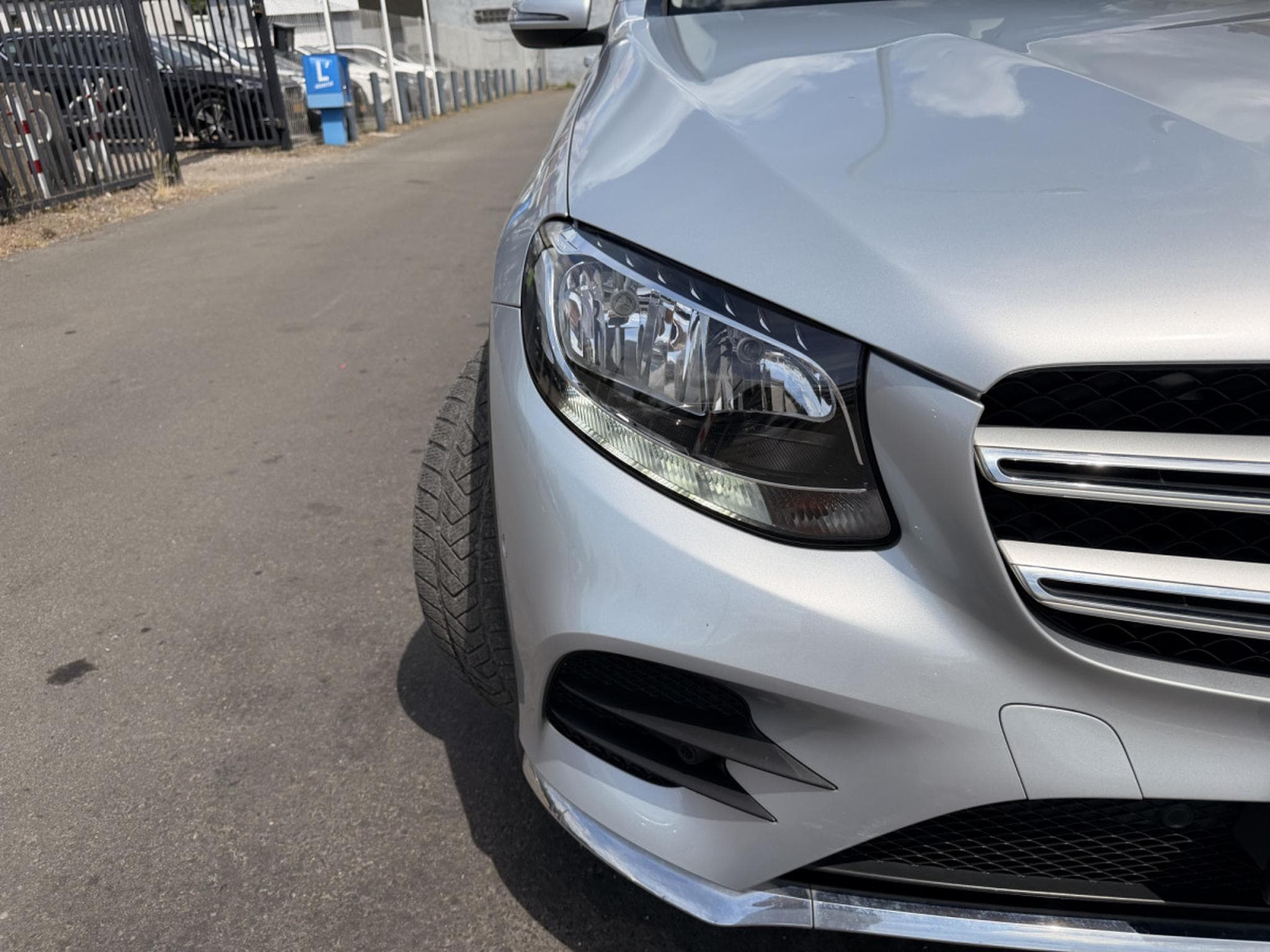 Mercedes GLC 220 D 4MATIC AUTO (2016) - Photo 9
