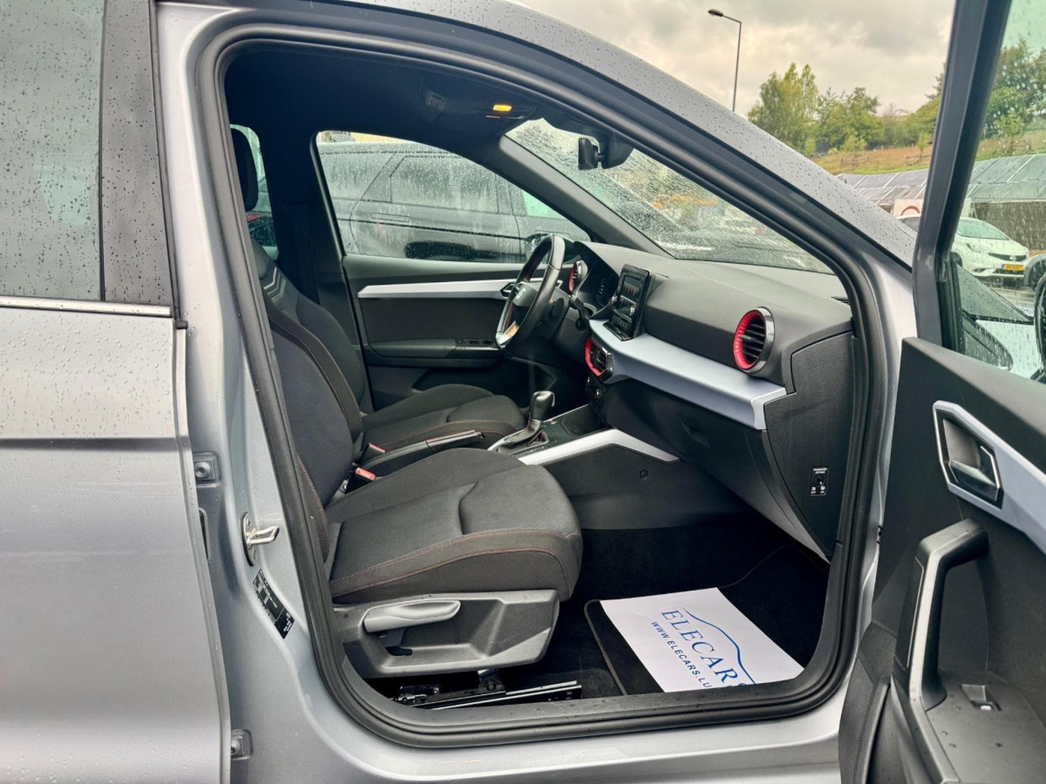 Seat Arona 1.0 TSI 110 FR DSG (2021) - Photo 9