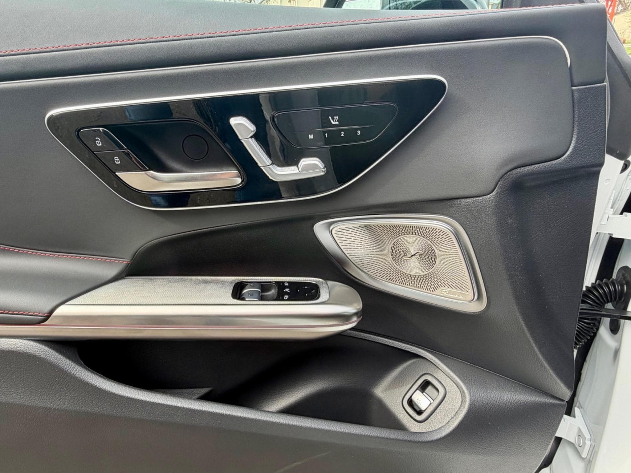 Mercedes CLE 53 AMG 4Matic+ PANO/NIGHT/BURMESTER/HEAD-UP/360° (2026) - Photo 15