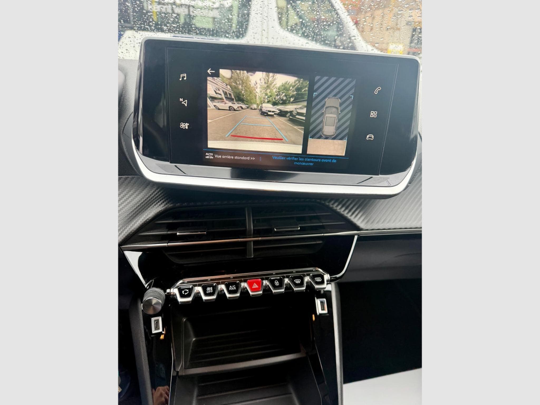 Peugeot 2008 1.2 PureTech 100 Active (2022) - Photo 13