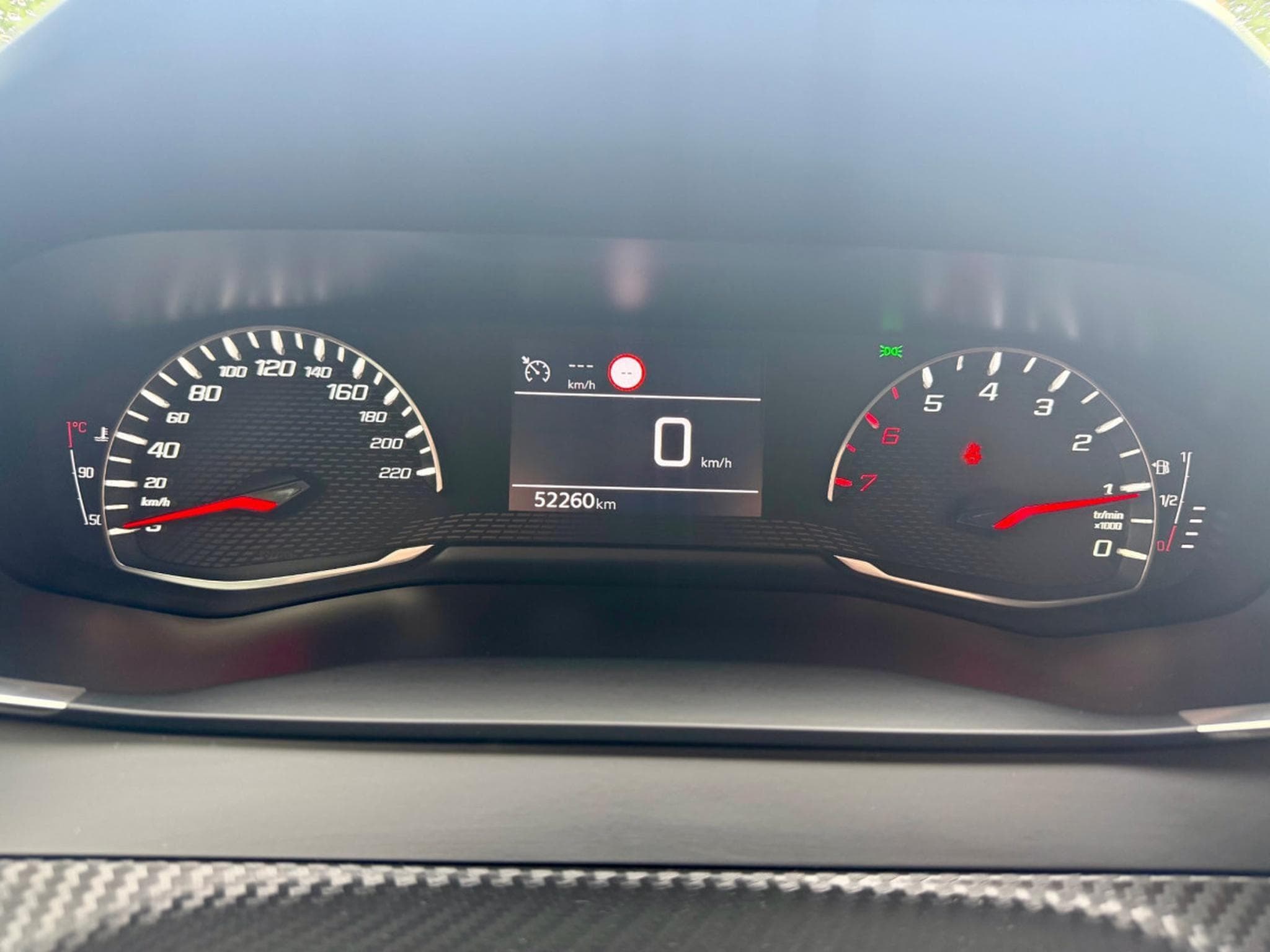 Peugeot 2008 1.2 PureTech 100 Active (2022) - Photo 14