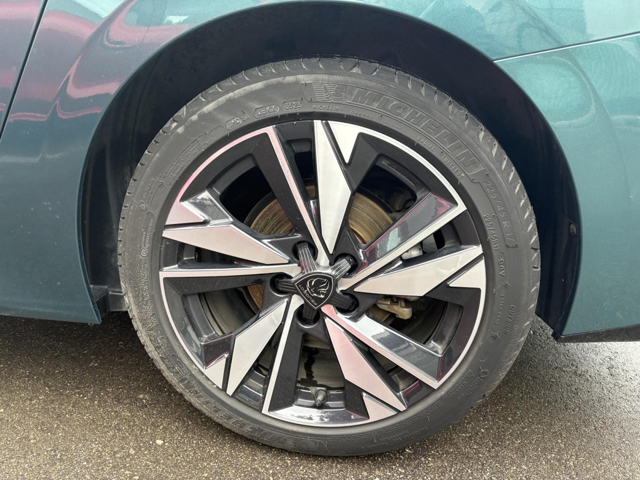 Peugeot 308 SW ALLURE 1.2 PURETECH 96KW * GARANTIE 36 MOIS * (2024) - Foto 14