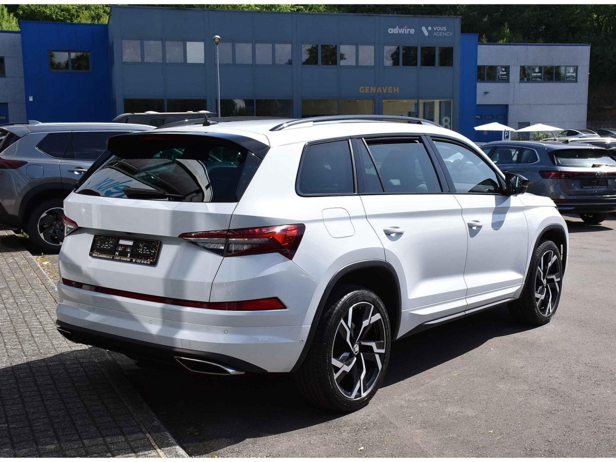 Skoda Kodiaq RS 2.0 TSI 4X4 DSG 7 PL. CUIR TRAVEL CANTON CAM360 ATT RMQ (2024) - Foto 4