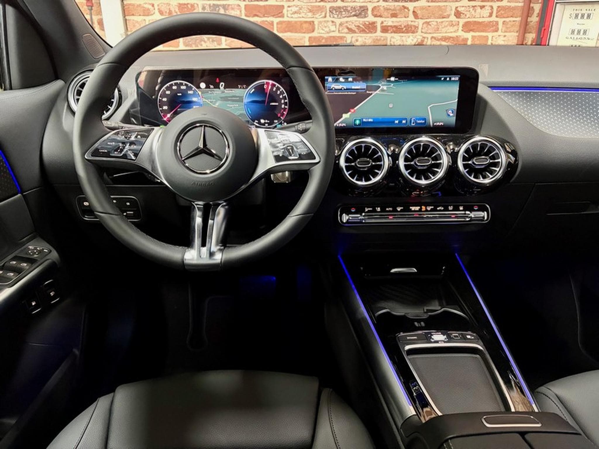 Mercedes GLA 250 GLA 250e 1.3 Hyb-Ess 218cv Auto PROGRESSIVE-LINE (2025) - Photo 4