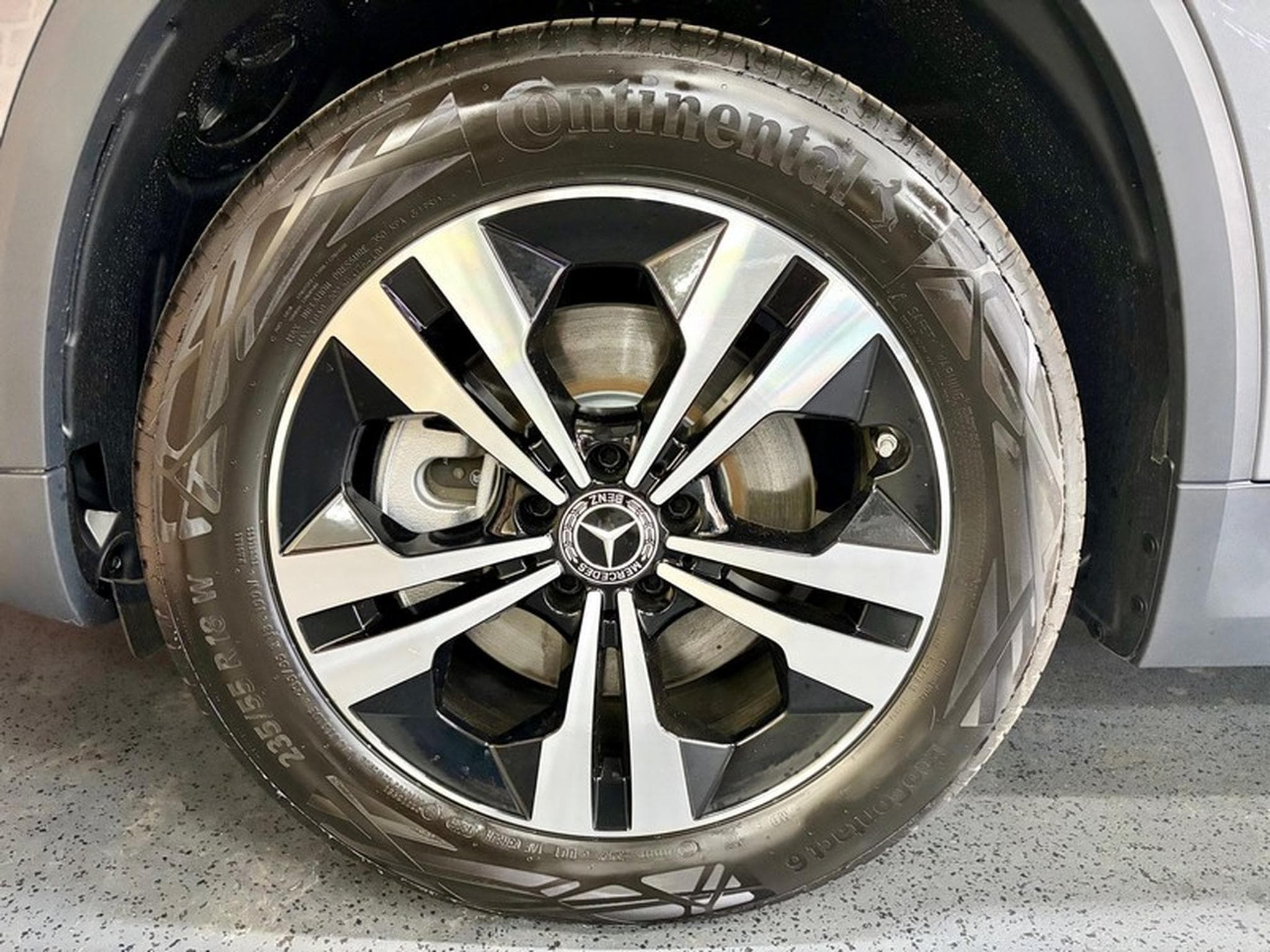 Mercedes GLA 250 GLA 250e 1.3 Hyb-Ess 218cv Auto PROGRESSIVE-LINE (2025) - Foto 3