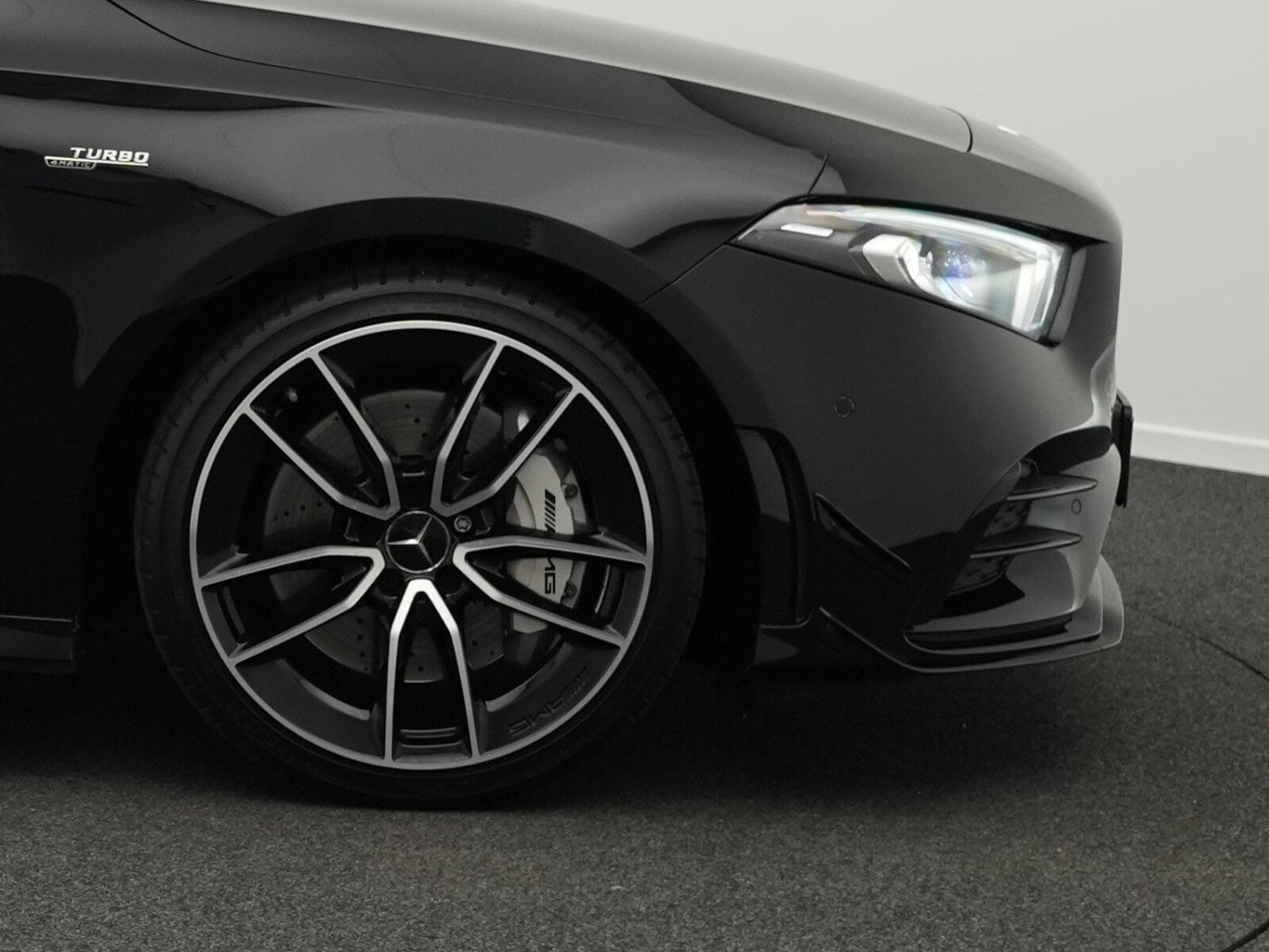 Mercedes A 35 AMG 4MATIC (2019) - Foto 6