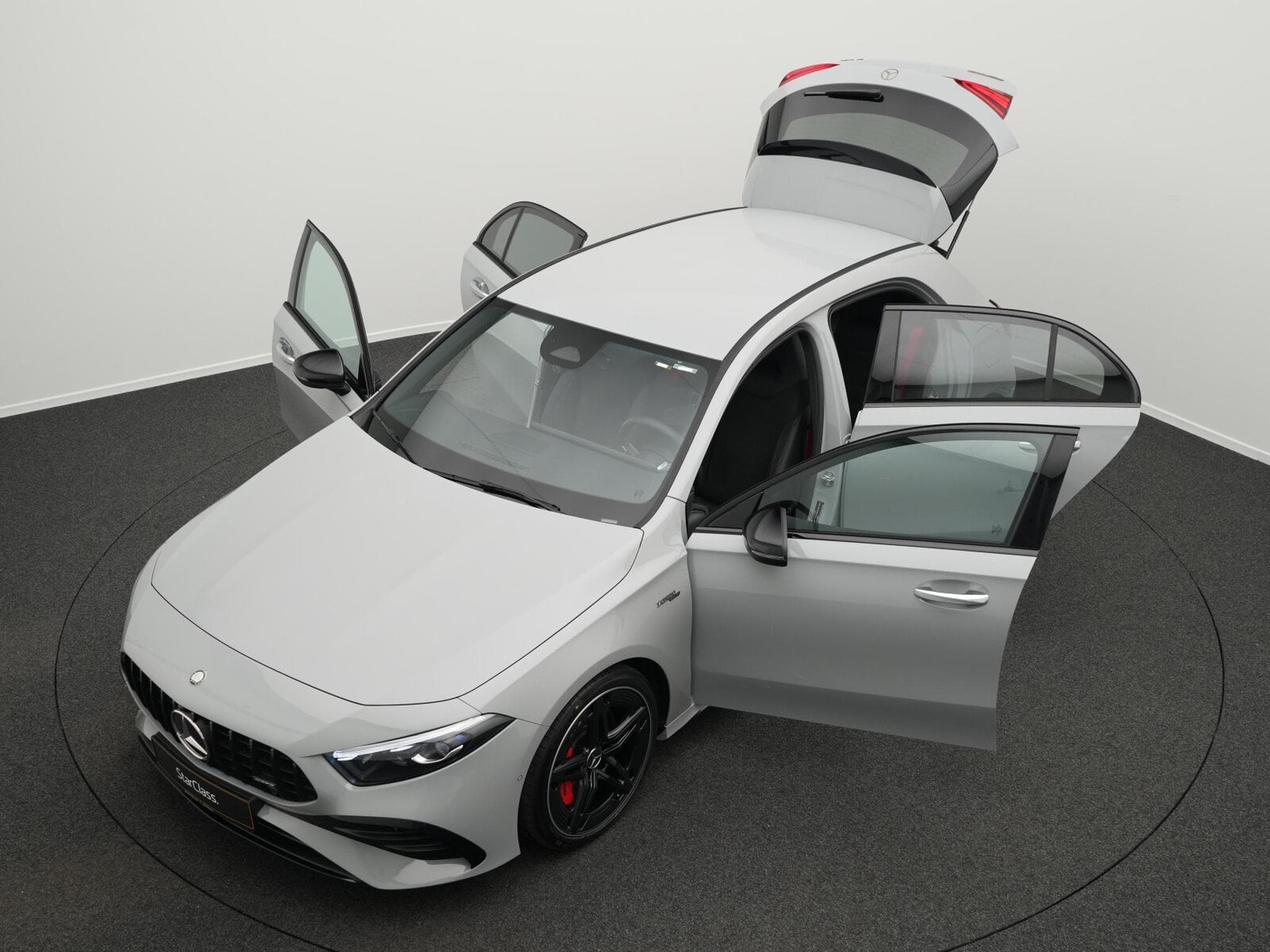 Mercedes A 35 AMG Mercedes-AMG A 35 4MATIC Kompaktlimousine Multi+Kamera+Night (2025) - Foto 12