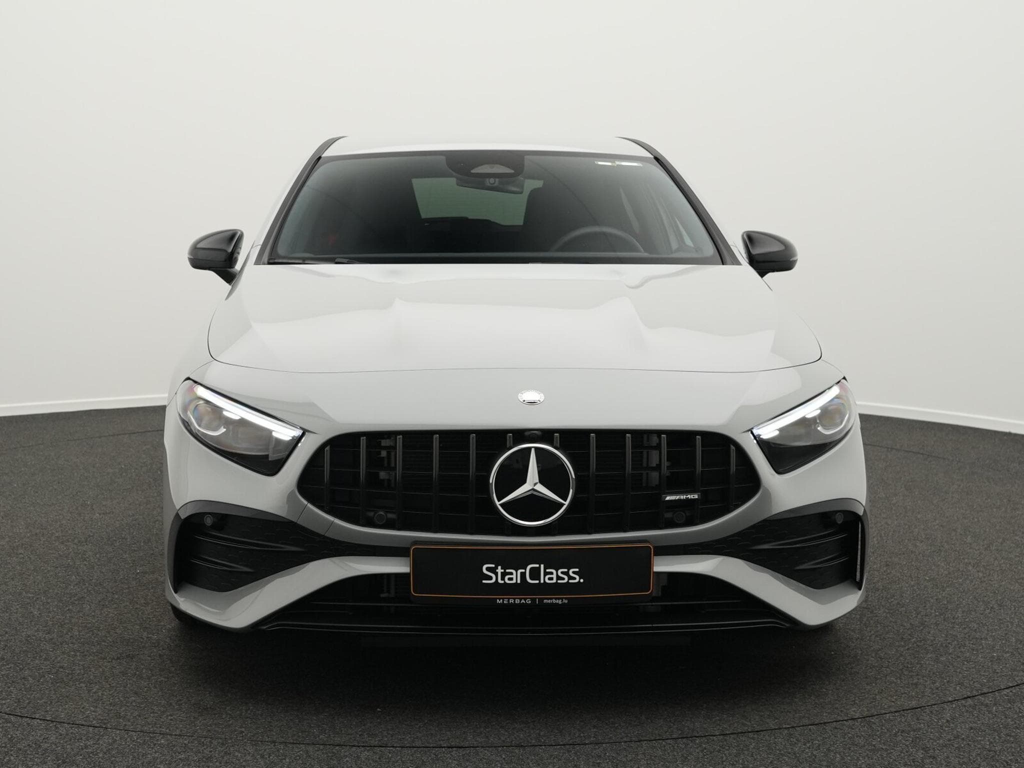 Mercedes A 35 AMG Mercedes-AMG A 35 4MATIC Kompaktlimousine Multi+Kamera+Night (2025) - Foto 2