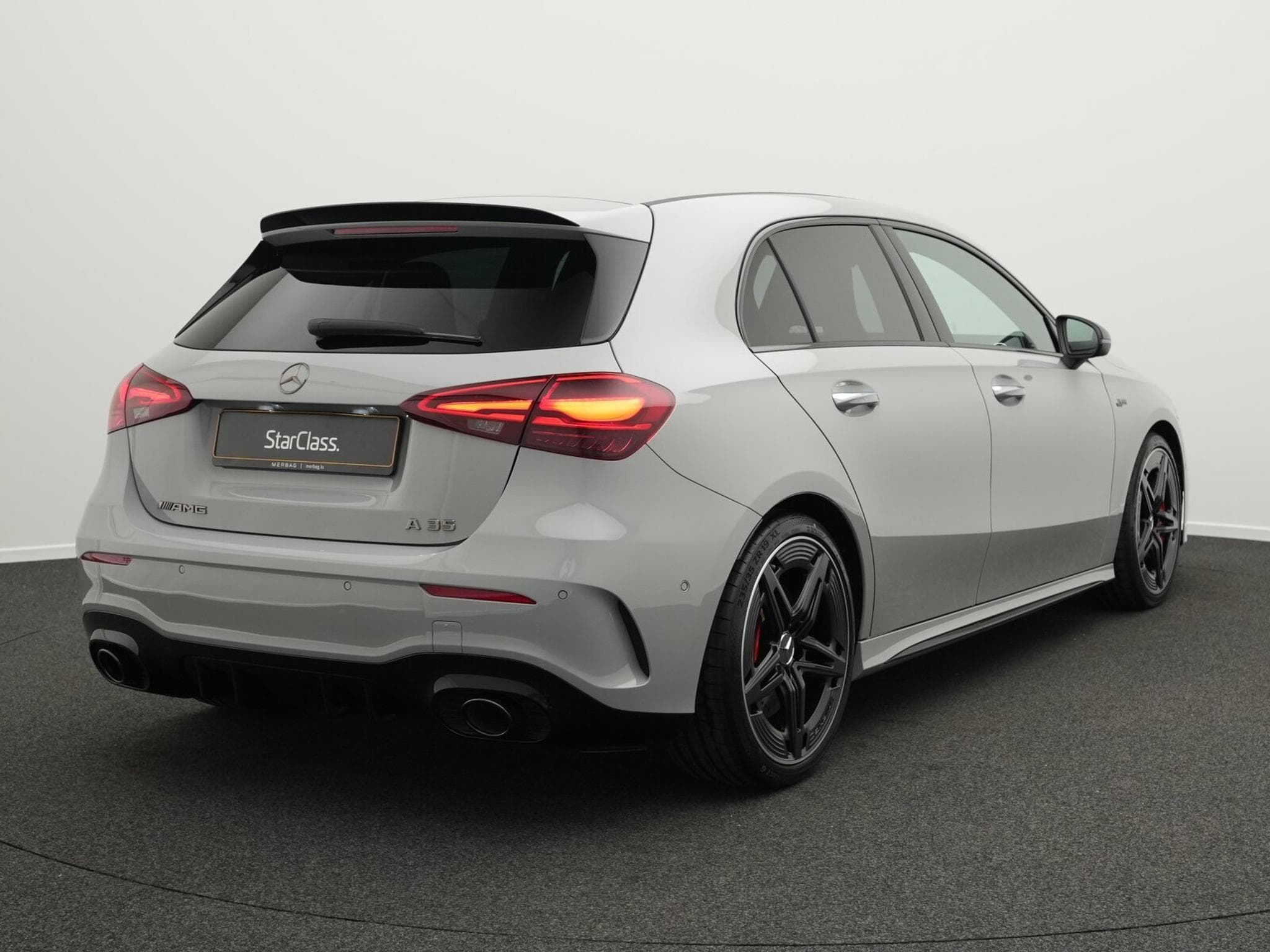 Mercedes A 35 AMG Mercedes-AMG A 35 4MATIC Kompaktlimousine Multi+Kamera+Night (2025) - Foto 3