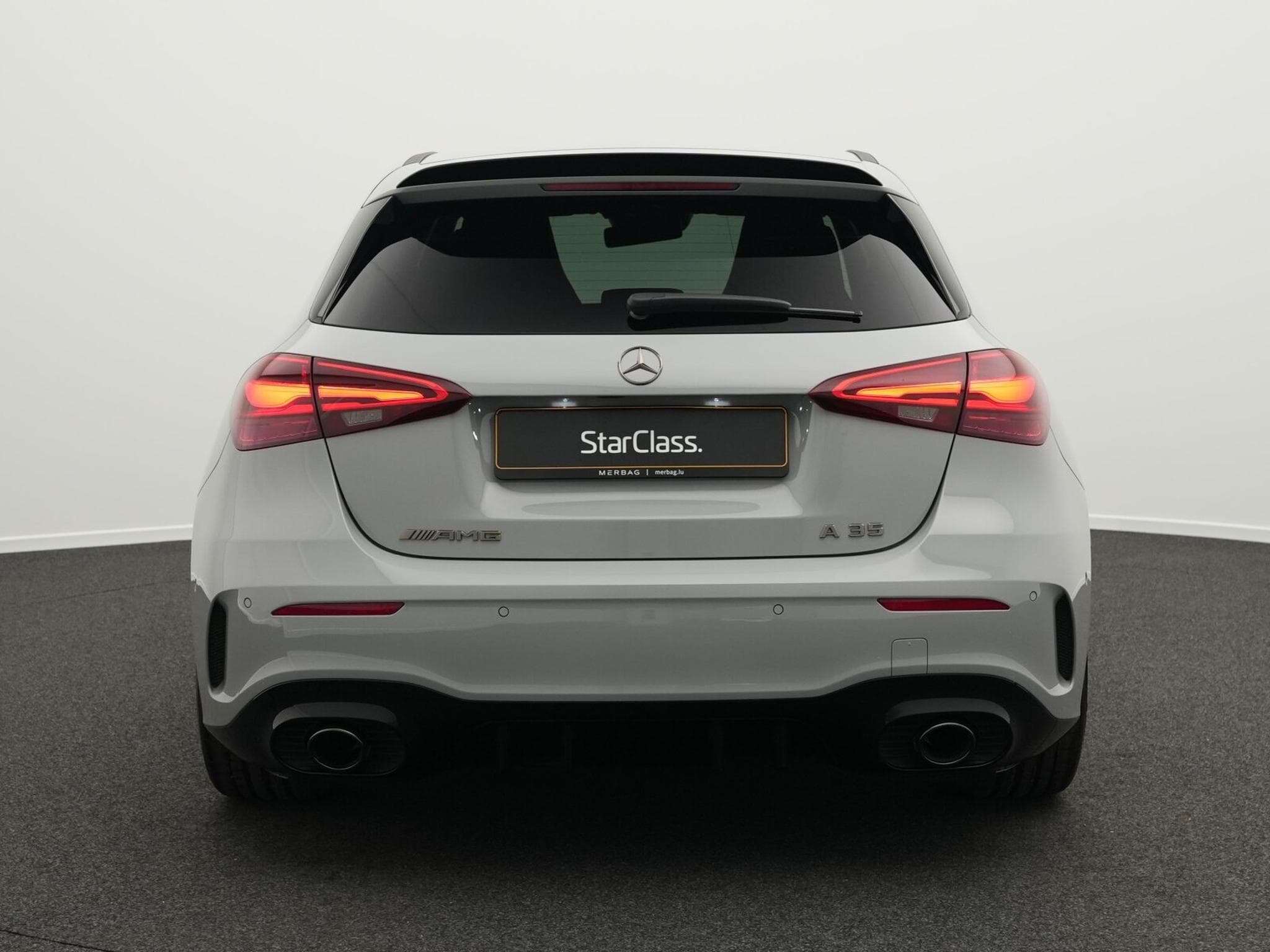 Mercedes A 35 AMG Mercedes-AMG A 35 4MATIC Kompaktlimousine Multi+Kamera+Night (2025) - Foto 4