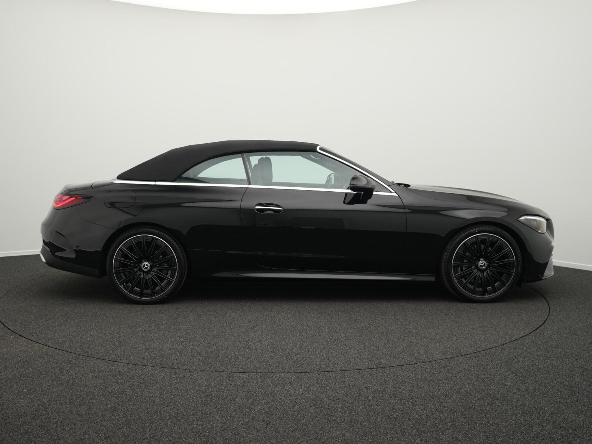 Mercedes CLE 220 d Cabriolet LED+Kamera+Night+Memo (2025) - Photo 5