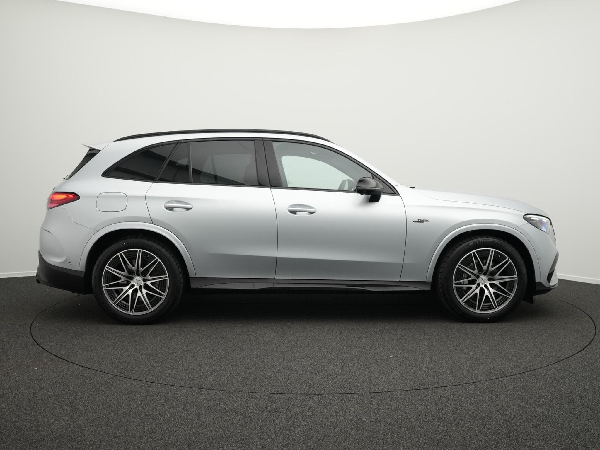 Mercedes GLC 43 AMG Mercedes-AMG GLC 43 4MATIC Pano+Night+360°+Memo+Burm (2025) - Foto 5